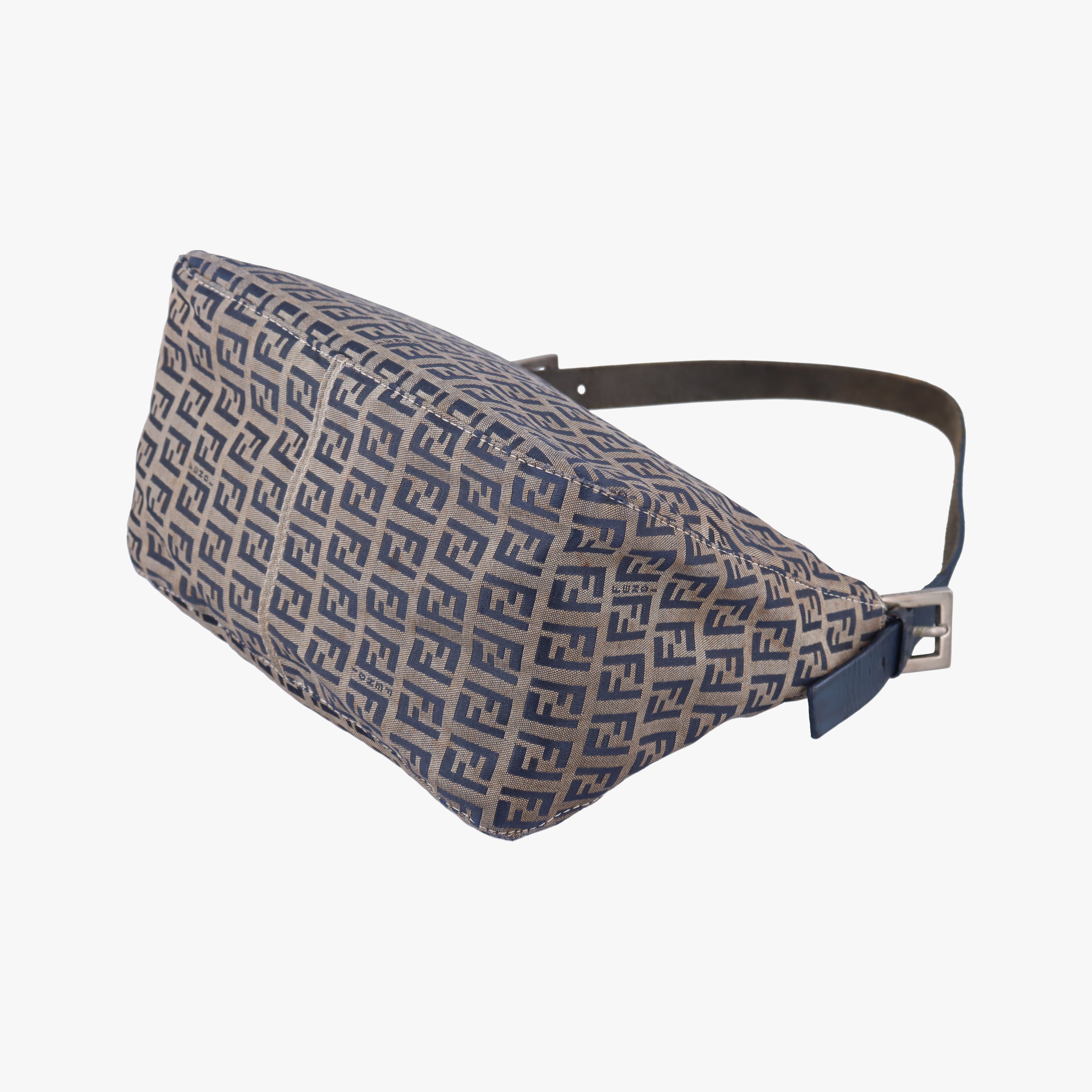 Pre-owned Fendi Baguette Brown×blue×Black fabric 26426 shoulderbag | stylenewstar