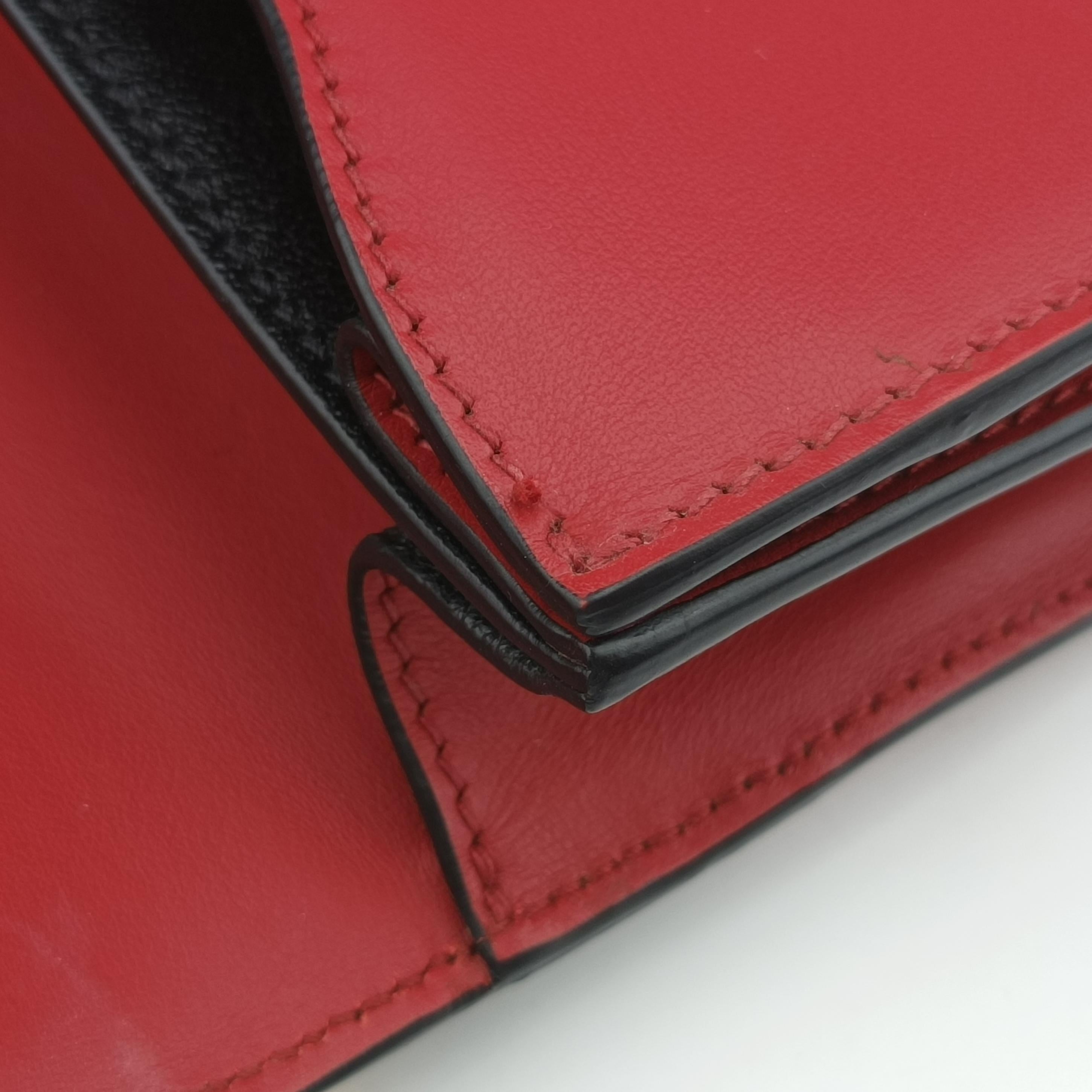 Pre-owned Prada Cahier Red x Black Leather 1BD045 shoulderbag | stylenewstar