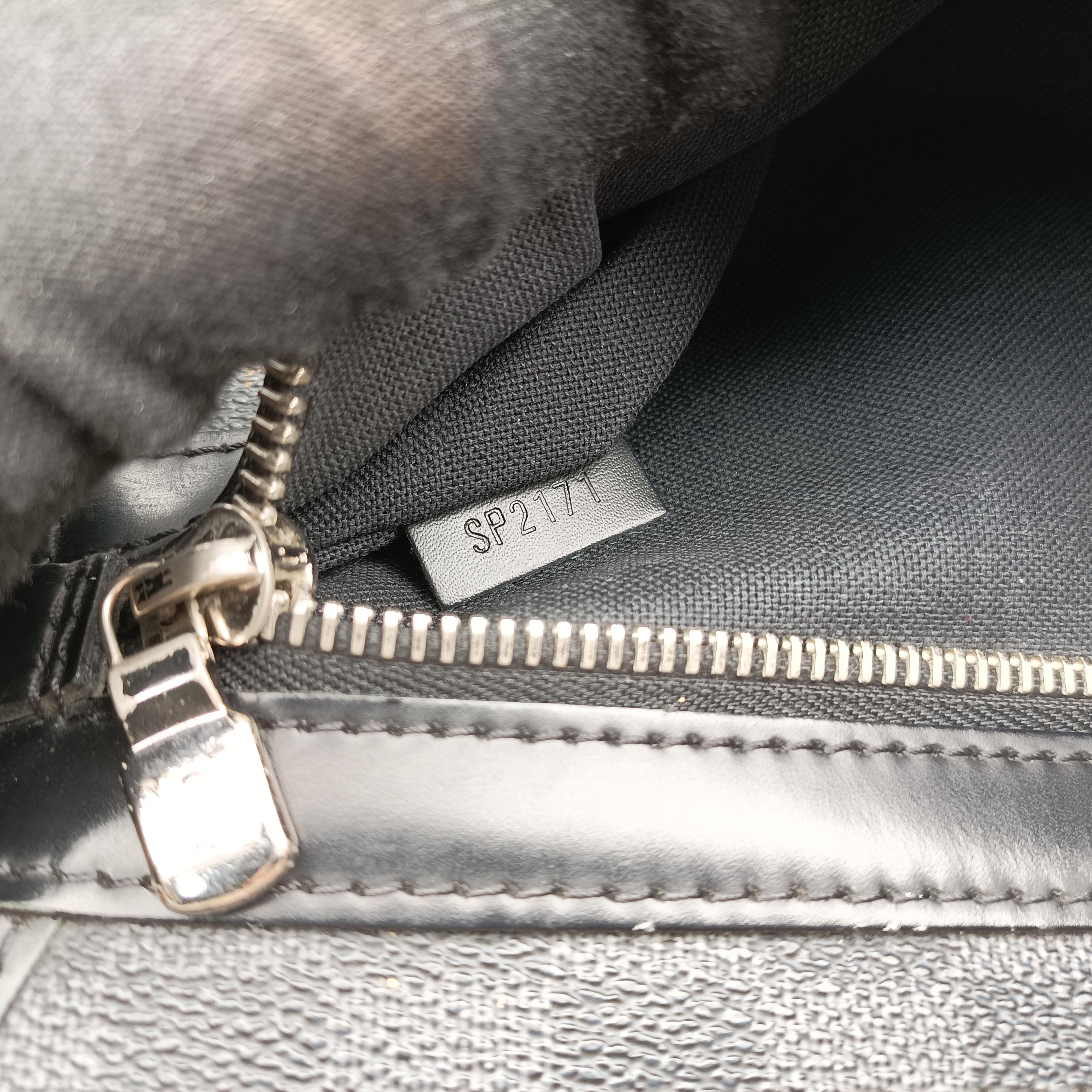 Vintage Louis Vuitton DANIEL MM Noir Damier GRAPHITE N58029 shoulderbag | stylenewstar