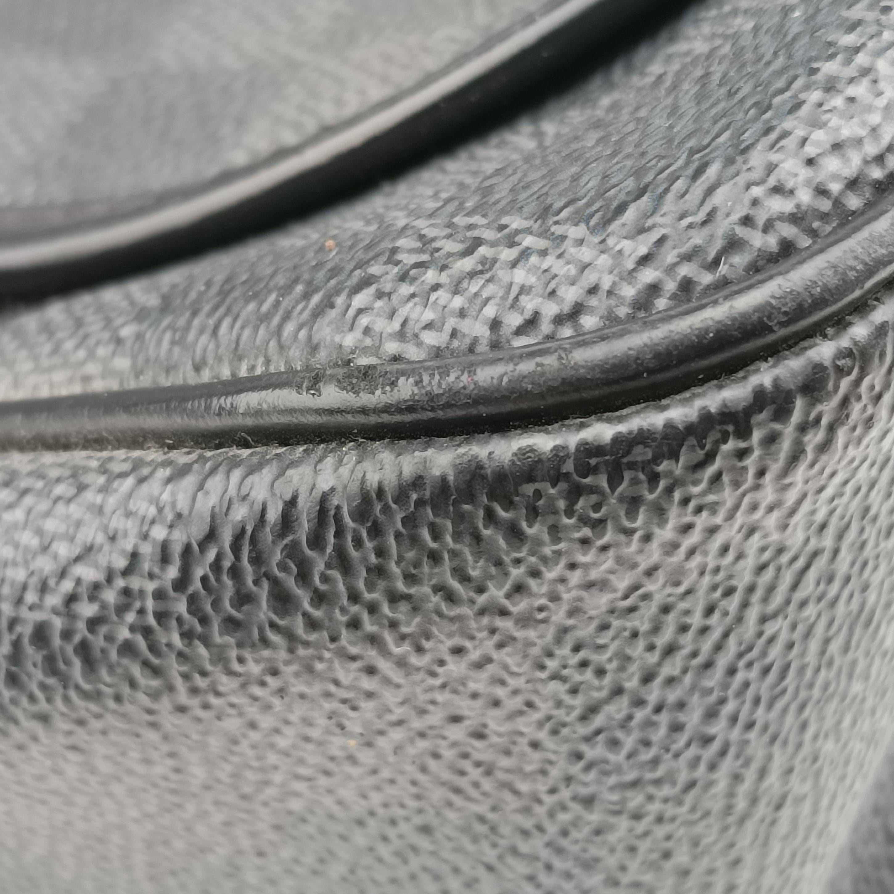 Vintage Louis Vuitton DANIEL MM Noir Damier GRAPHITE N58029 shoulderbag | stylenewstar