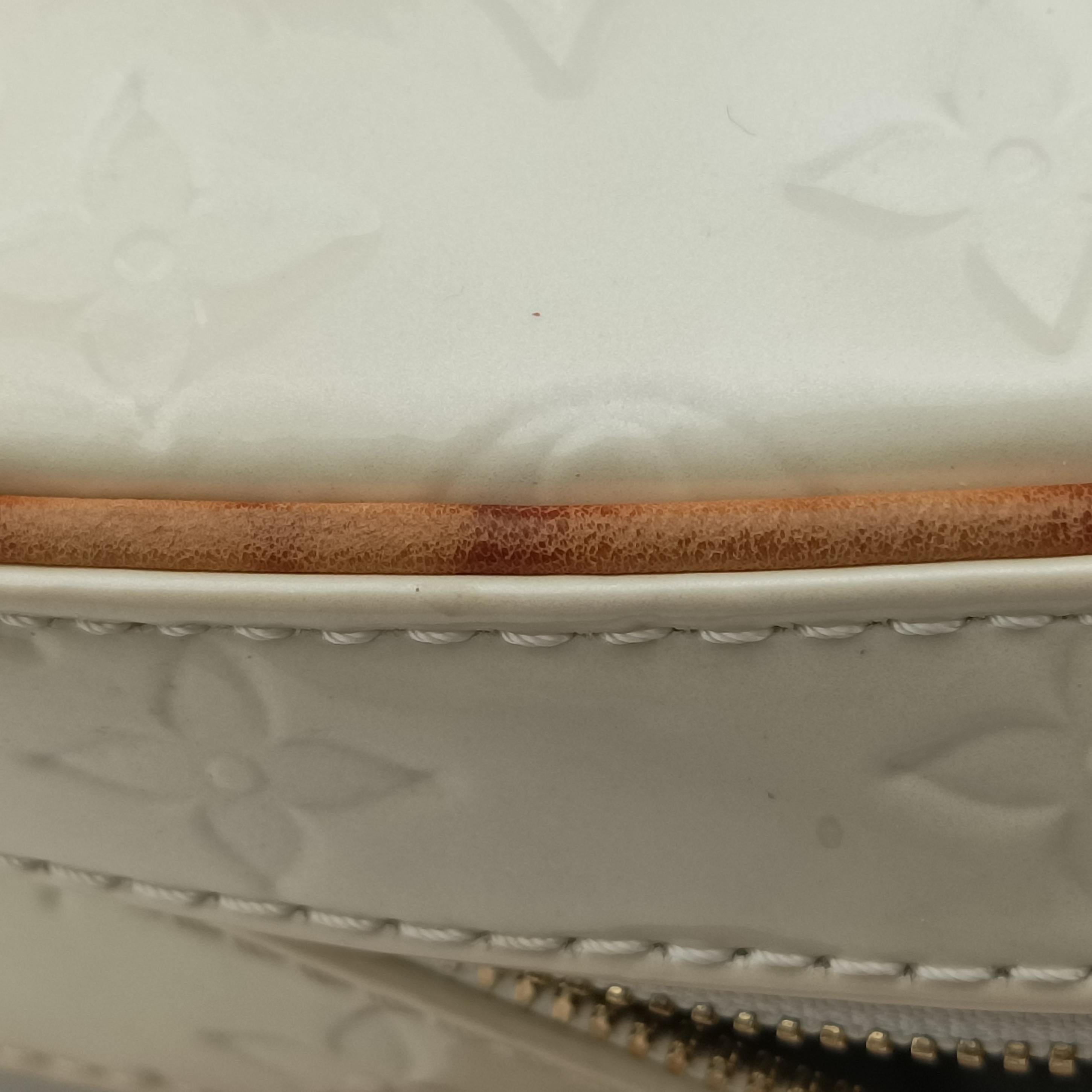 Pre-owned Louis Vuitton Summit Drive Perle Vernis M93514 handbag | stylenewstar