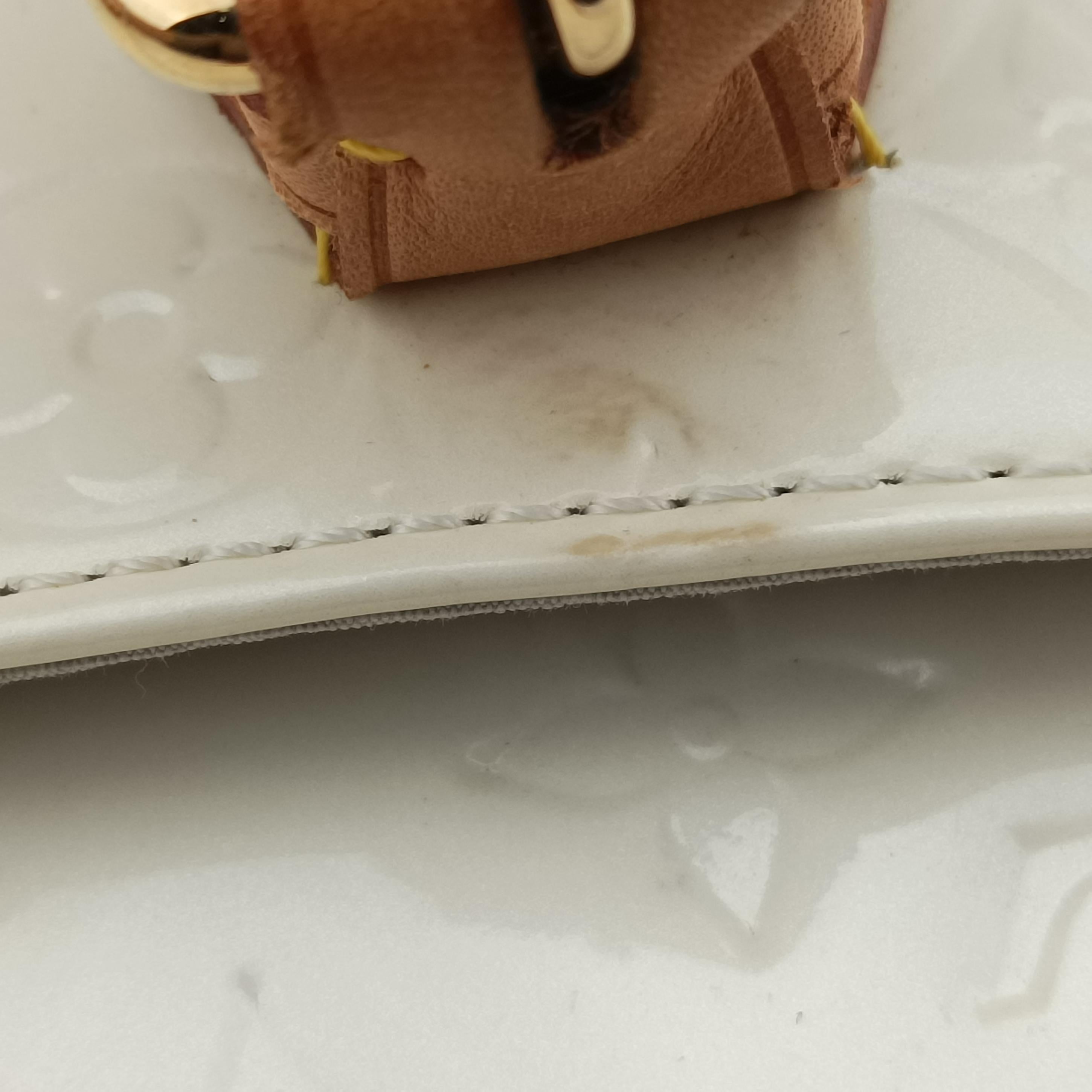 Pre-owned Louis Vuitton Summit Drive Perle Vernis M93514 handbag | stylenewstar