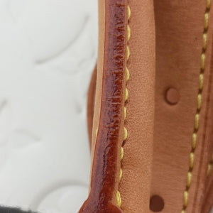 Pre-owned Louis Vuitton Summit Drive Perle Vernis M93514 handbag | stylenewstar