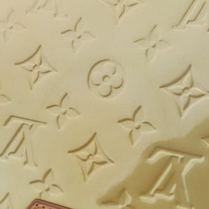 Pre-owned Louis Vuitton Bréa MM Dunne Vernis M90180 shoulderbag | stylenewstar