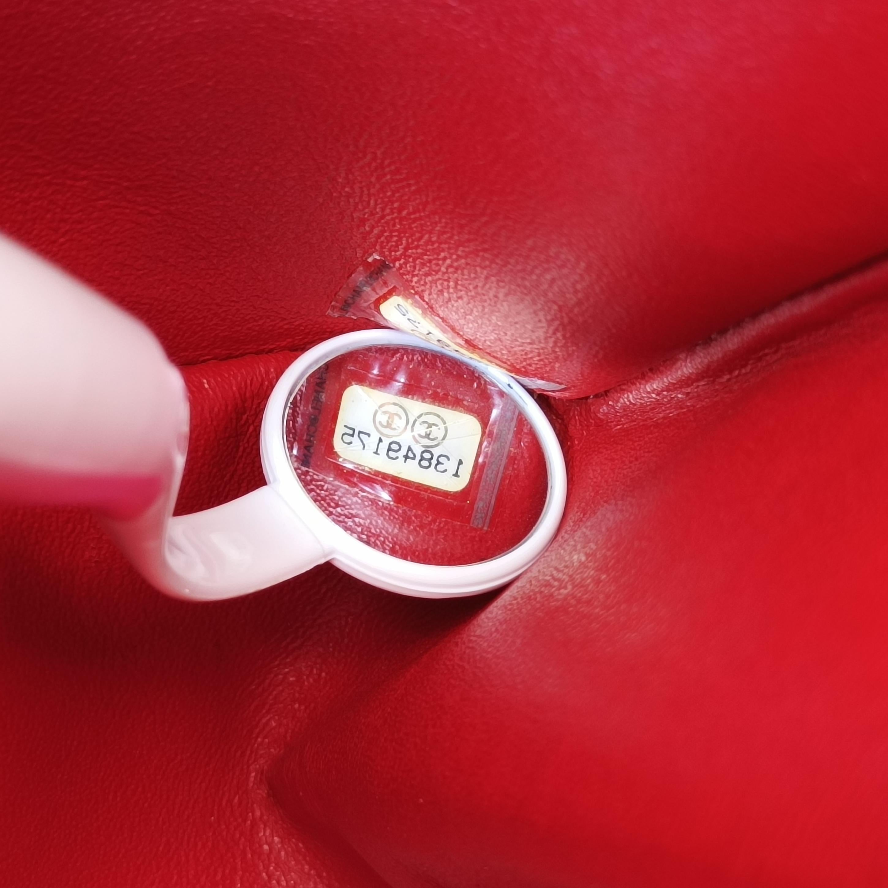 Secondhand Chanel 2.55 double flap Matelasse Red lambskin A37590 shoulderbag | stylenewstar