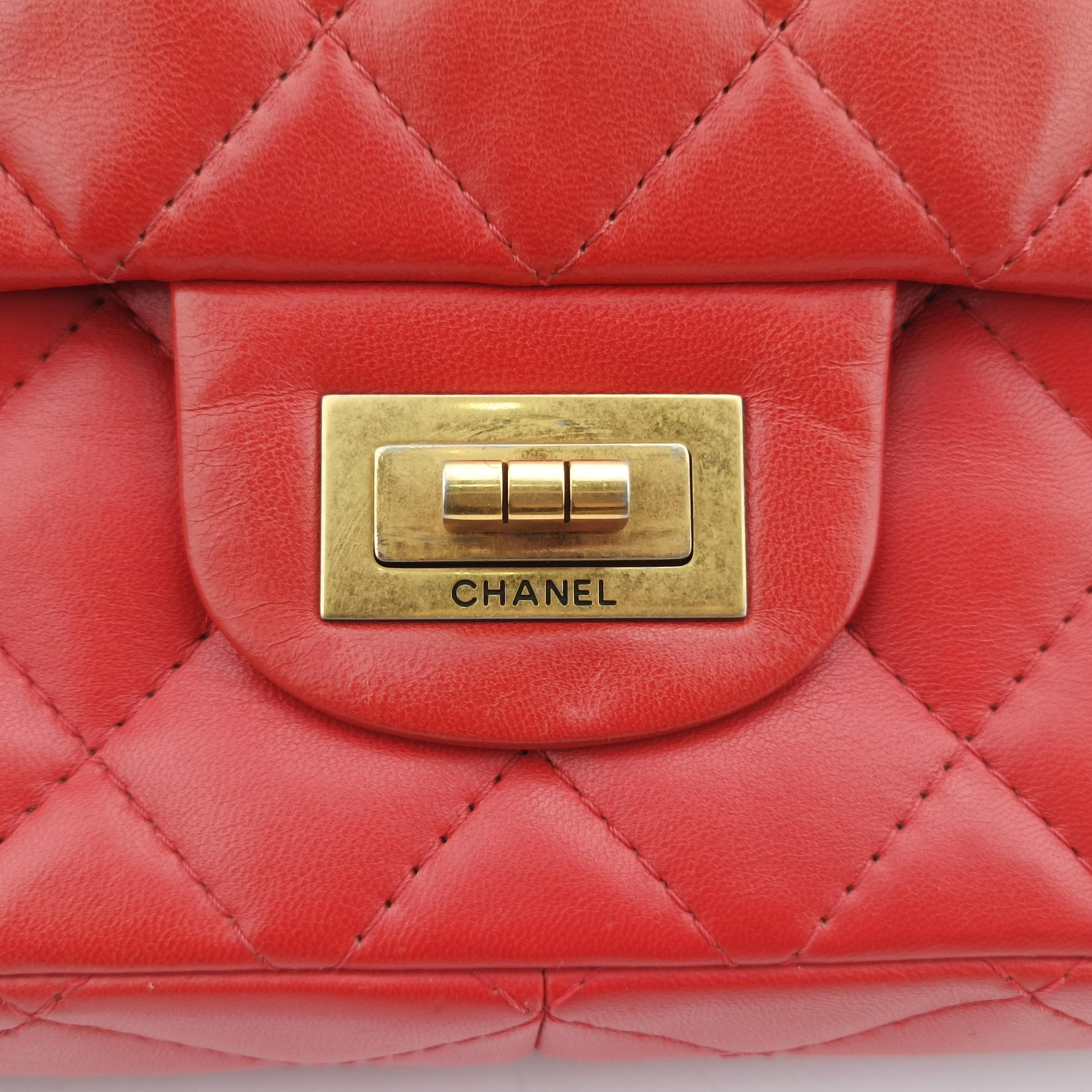 Secondhand Chanel 2.55 double flap Matelasse Red lambskin A37590 shoulderbag | stylenewstar