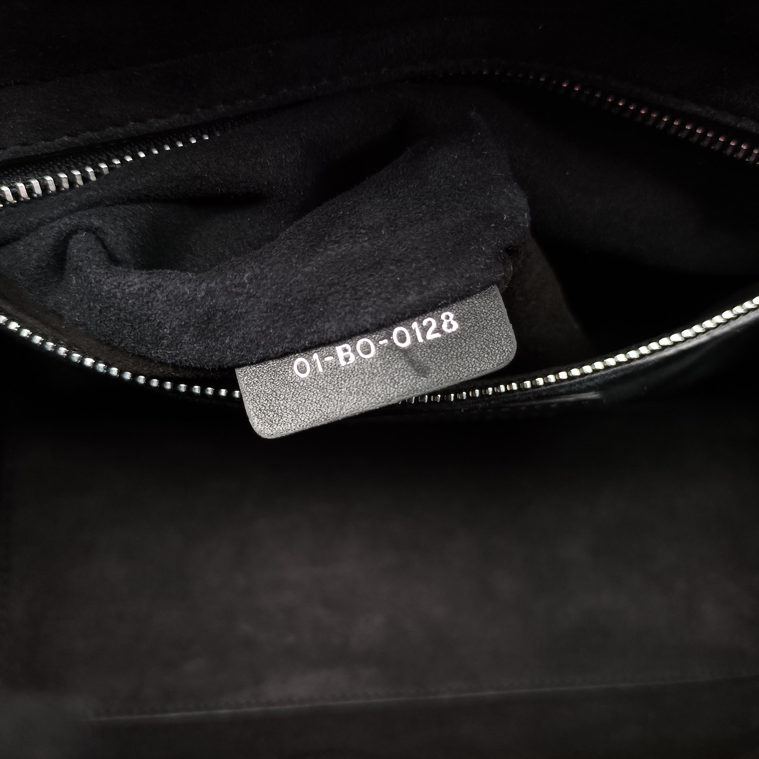 Pre-owned Christian Dior Lady Dior Black×White leather  shoulderbag | stylenewstar