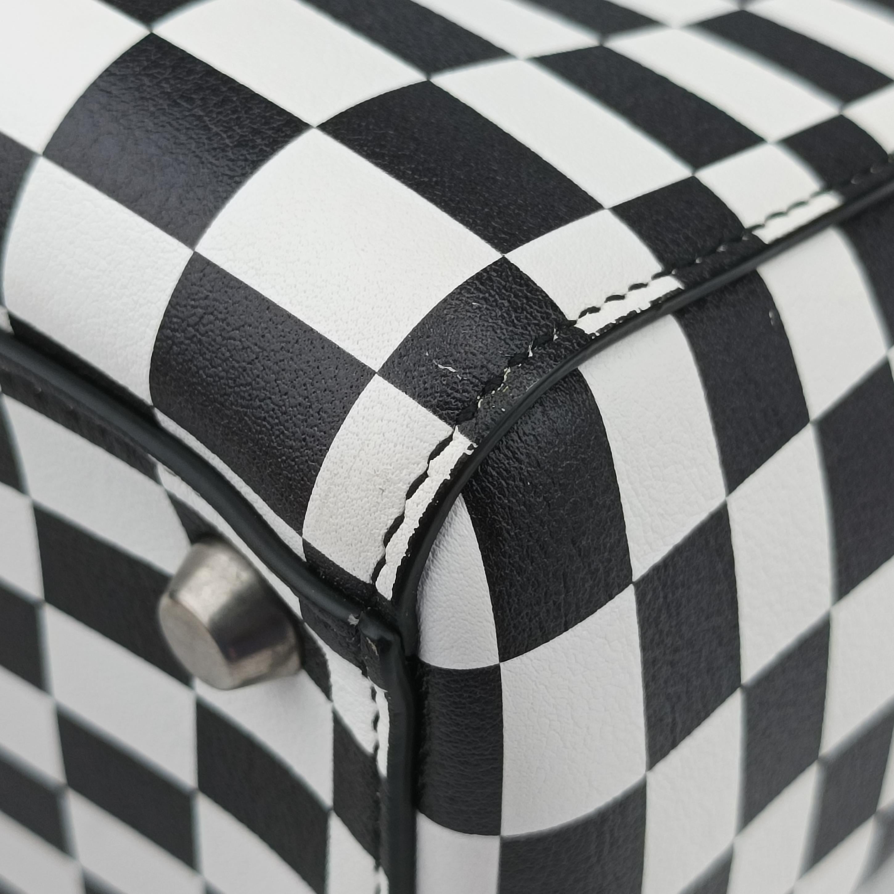 Pre-owned Christian Dior Lady Dior Black×White leather  shoulderbag | stylenewstar