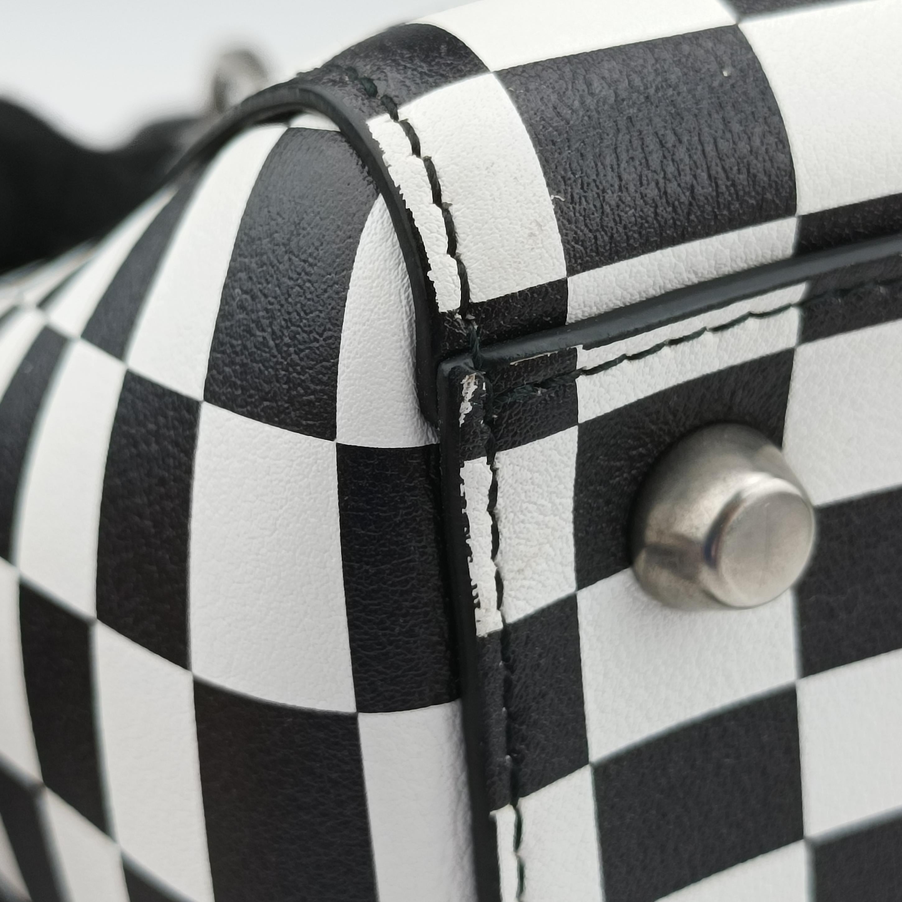 Pre-owned Christian Dior Lady Dior Black×White leather  shoulderbag | stylenewstar