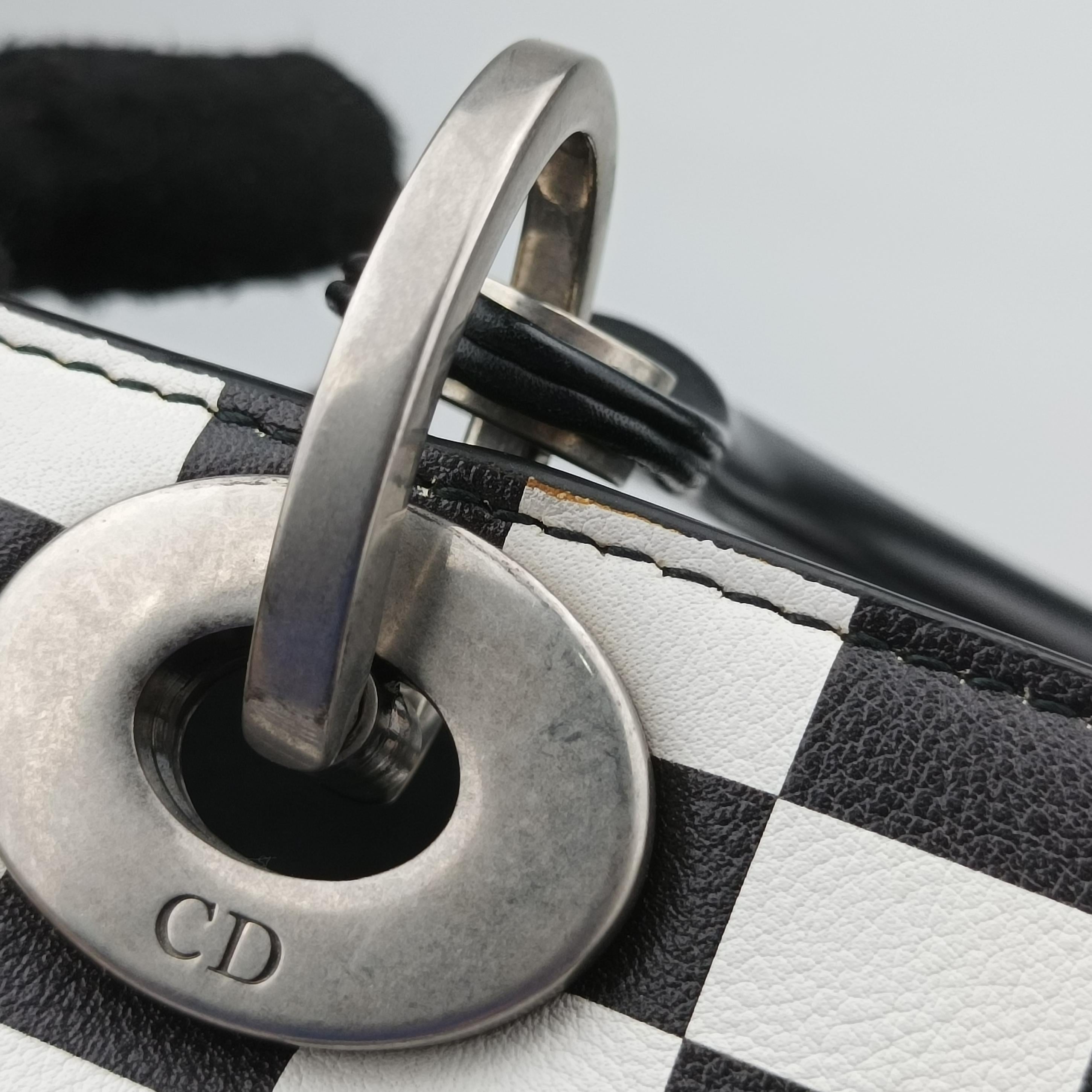 Pre-owned Christian Dior Lady Dior Black×White leather  shoulderbag | stylenewstar