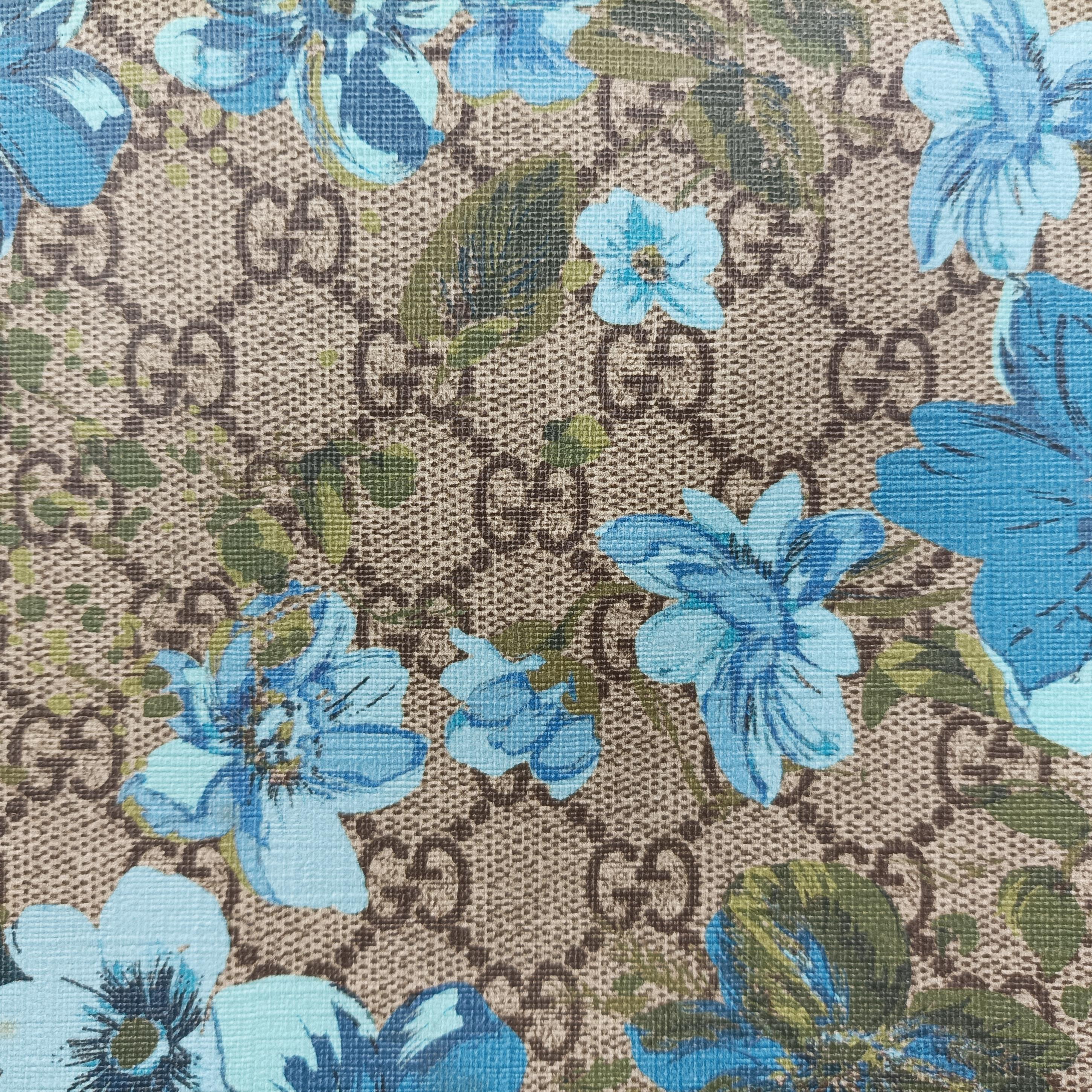 Secondhand Gucci GG Supreme Linea C Blooms GucciGhost Beige x Multicolour PVC coated canvas 414476 shoulderbag | stylenewstar