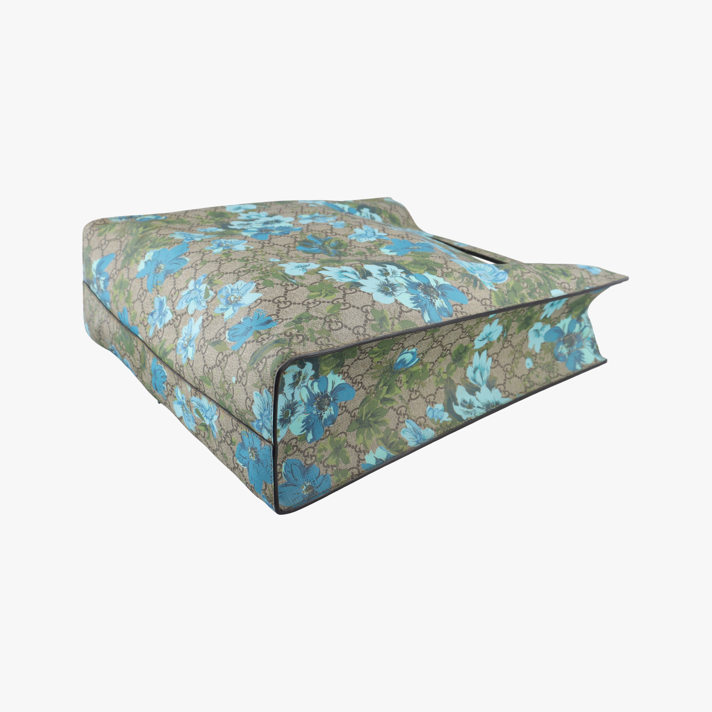 Secondhand Gucci GG Supreme Linea C Blooms GucciGhost Beige x Multicolour PVC coated canvas 414476 shoulderbag | stylenewstar