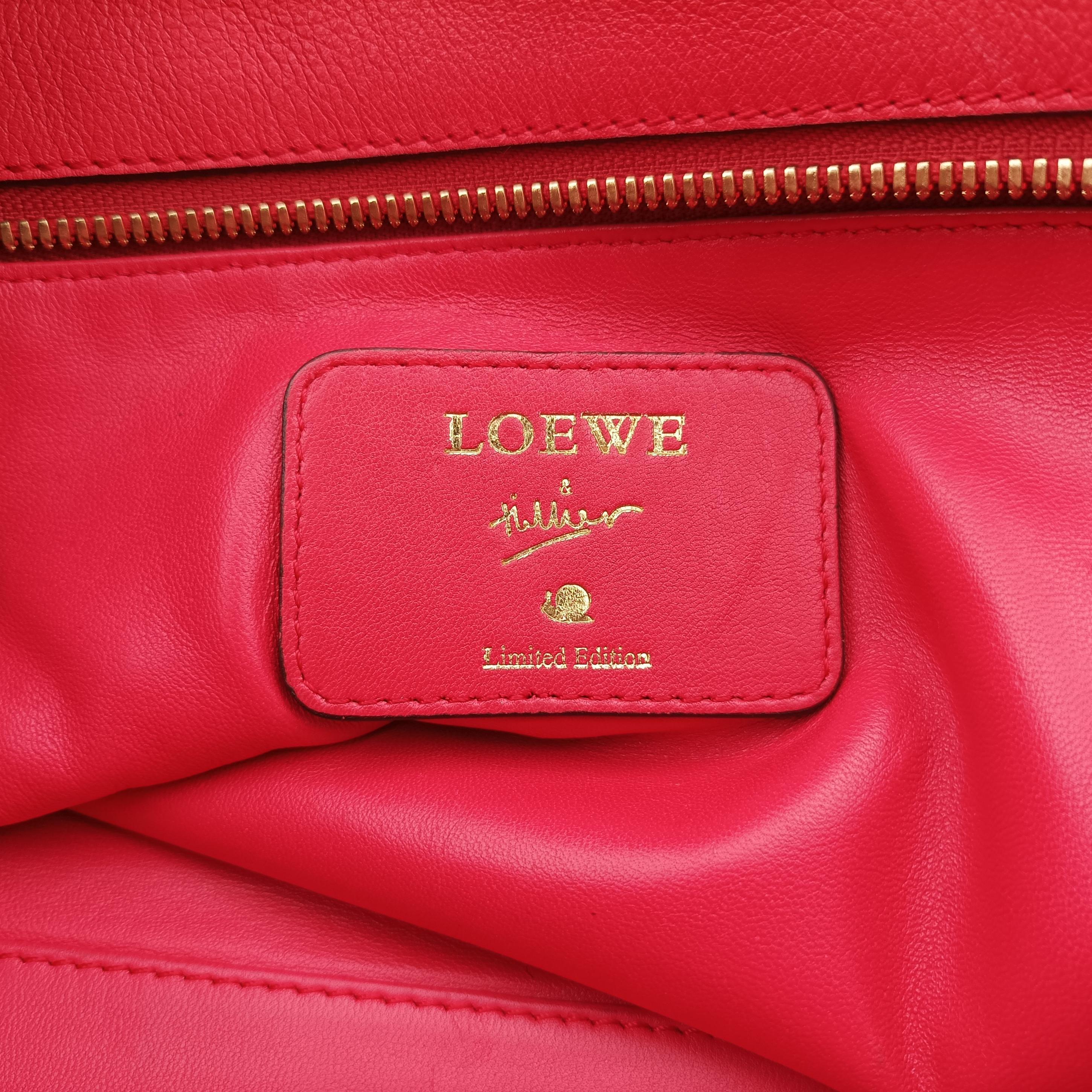 Secondhand Loewe Amazona Red Leather  handbag | stylenewstar