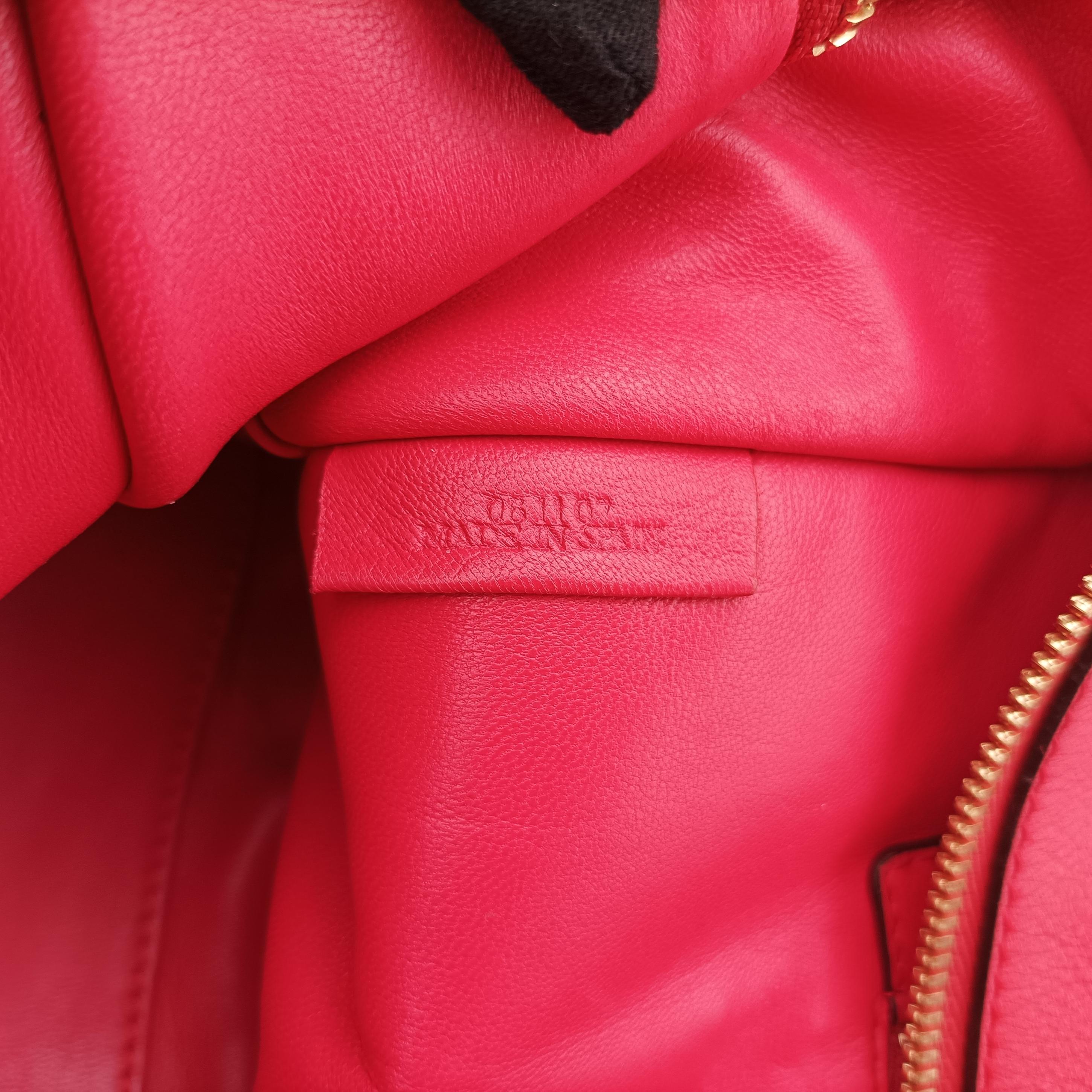 Secondhand Loewe Amazona Red Leather  handbag | stylenewstar