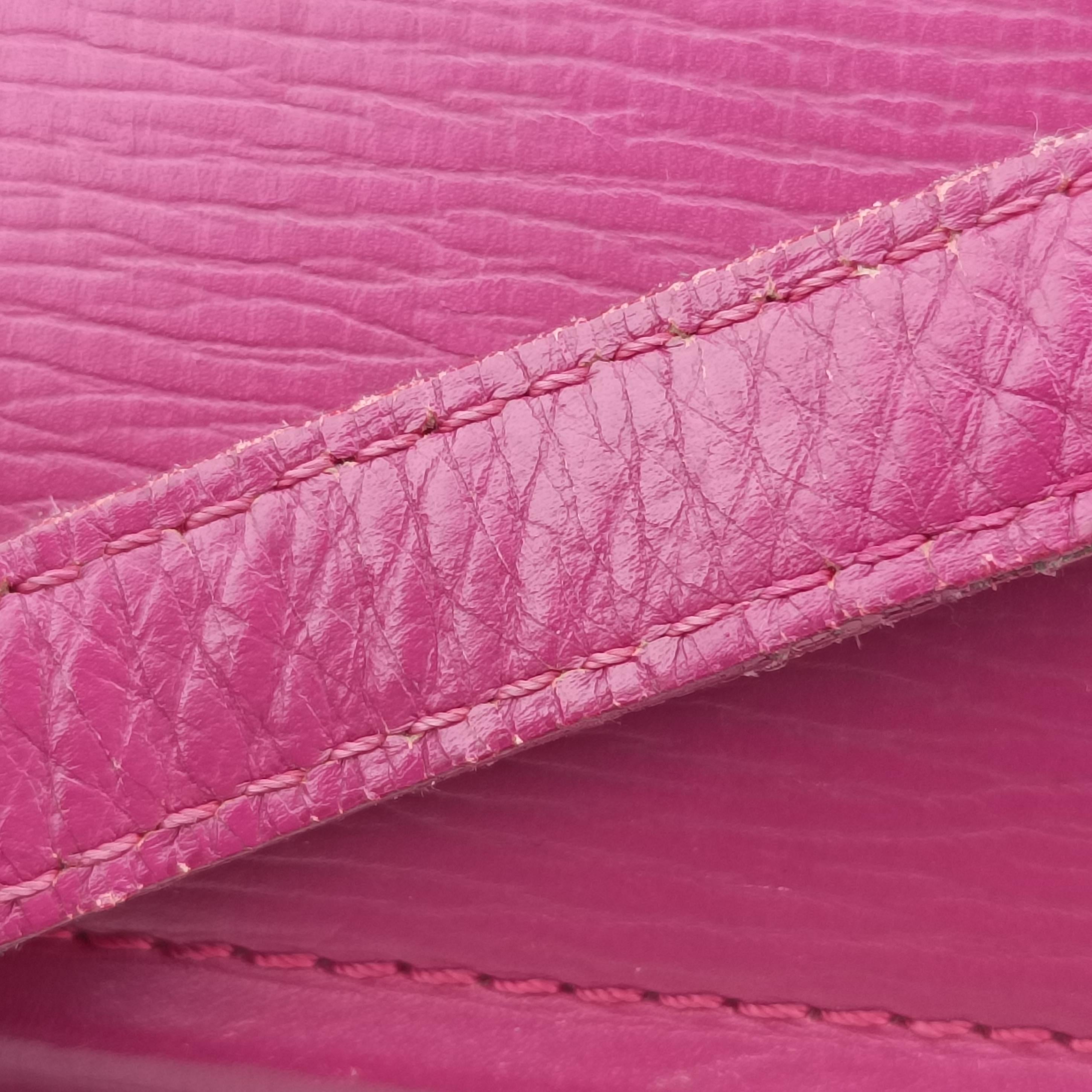 Pre-owned Givenchy Pandora Rose Leather  shoulderbag | stylenewstar