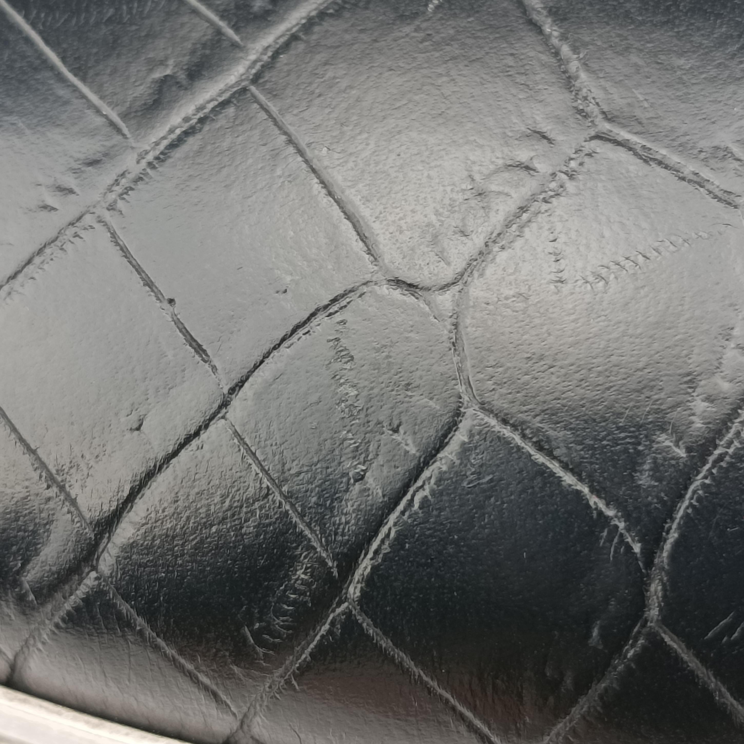 Vintage Yves Saint Laurent Love box heart Black Leather 488434 shoulderbag | stylenewstar