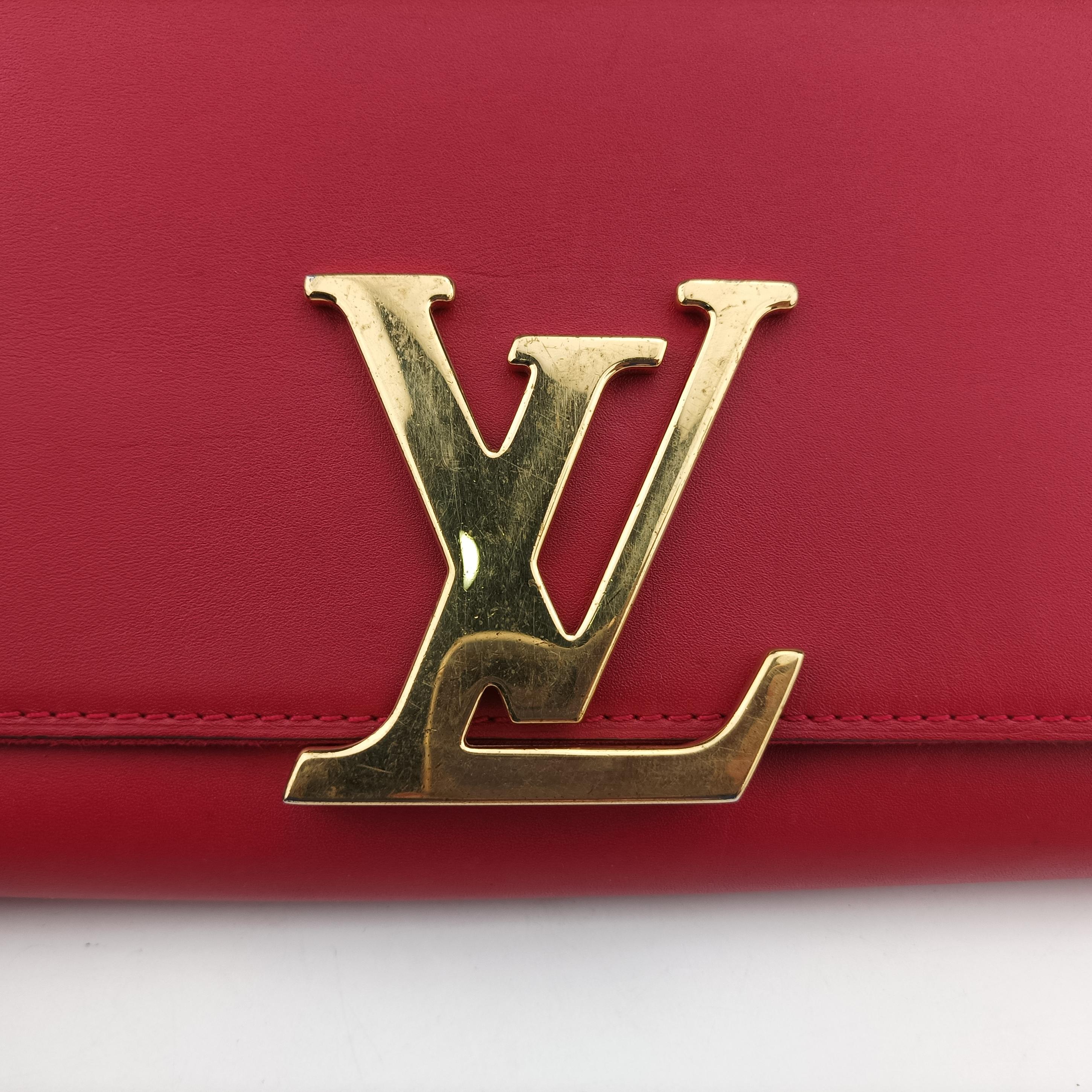 Secondhand Louis Vuitton Pochette Louise GM Red leather M94647 shoulderbag | stylenewstar