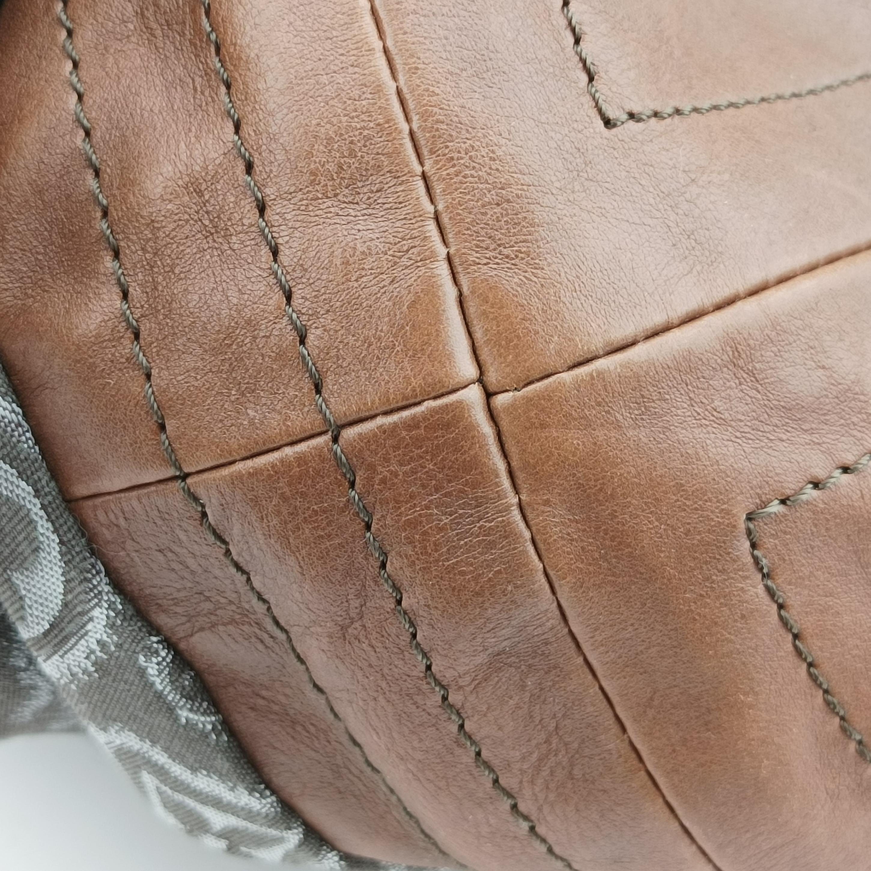 Vintage Louis Vuitton 2010 Pre-Fall Collection Aviator Brown × Gray Canvas x Leather M40385 shoulderbag | stylenewstar