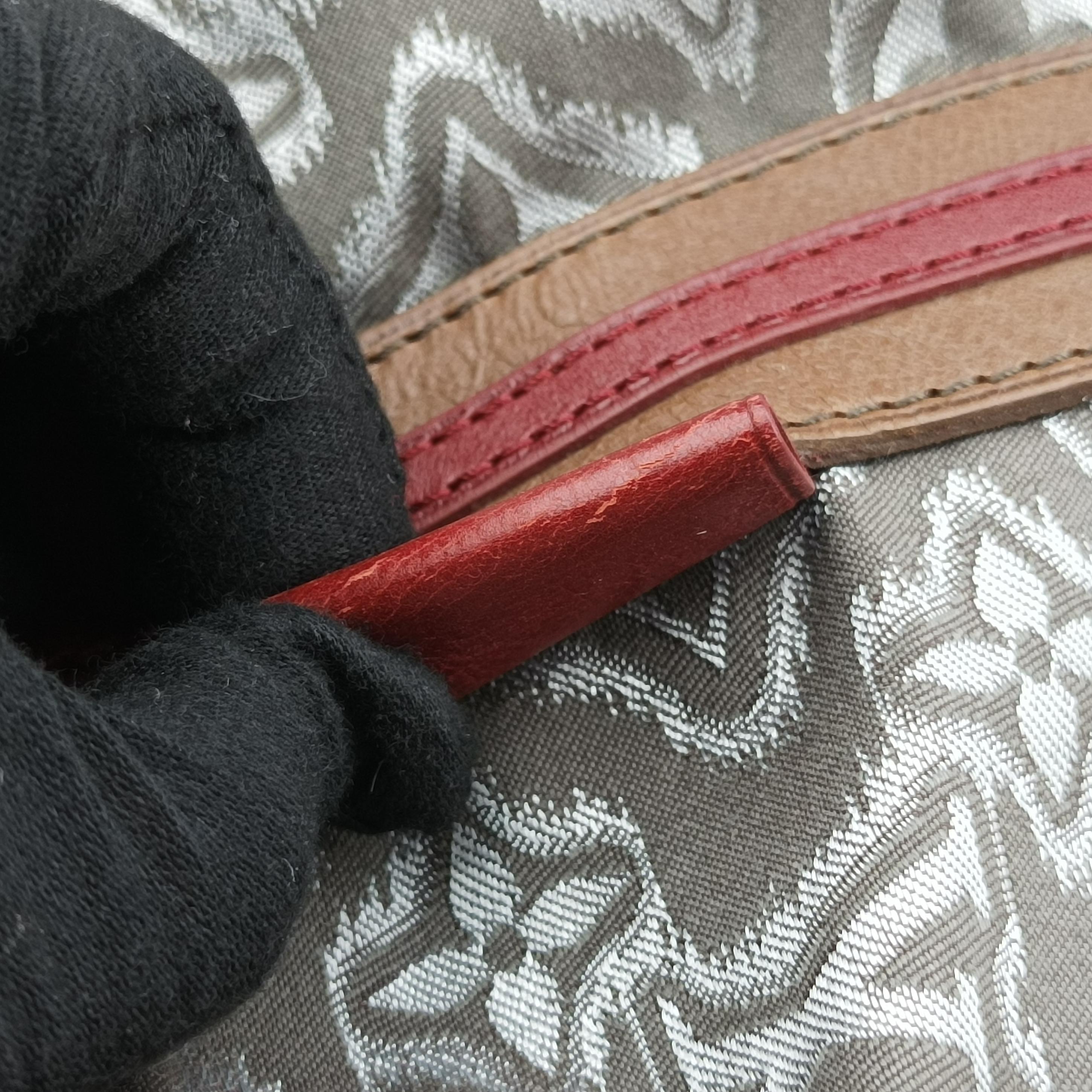 Vintage Louis Vuitton 2010 Pre-Fall Collection Aviator Brown × Gray Canvas x Leather M40385 shoulderbag | stylenewstar