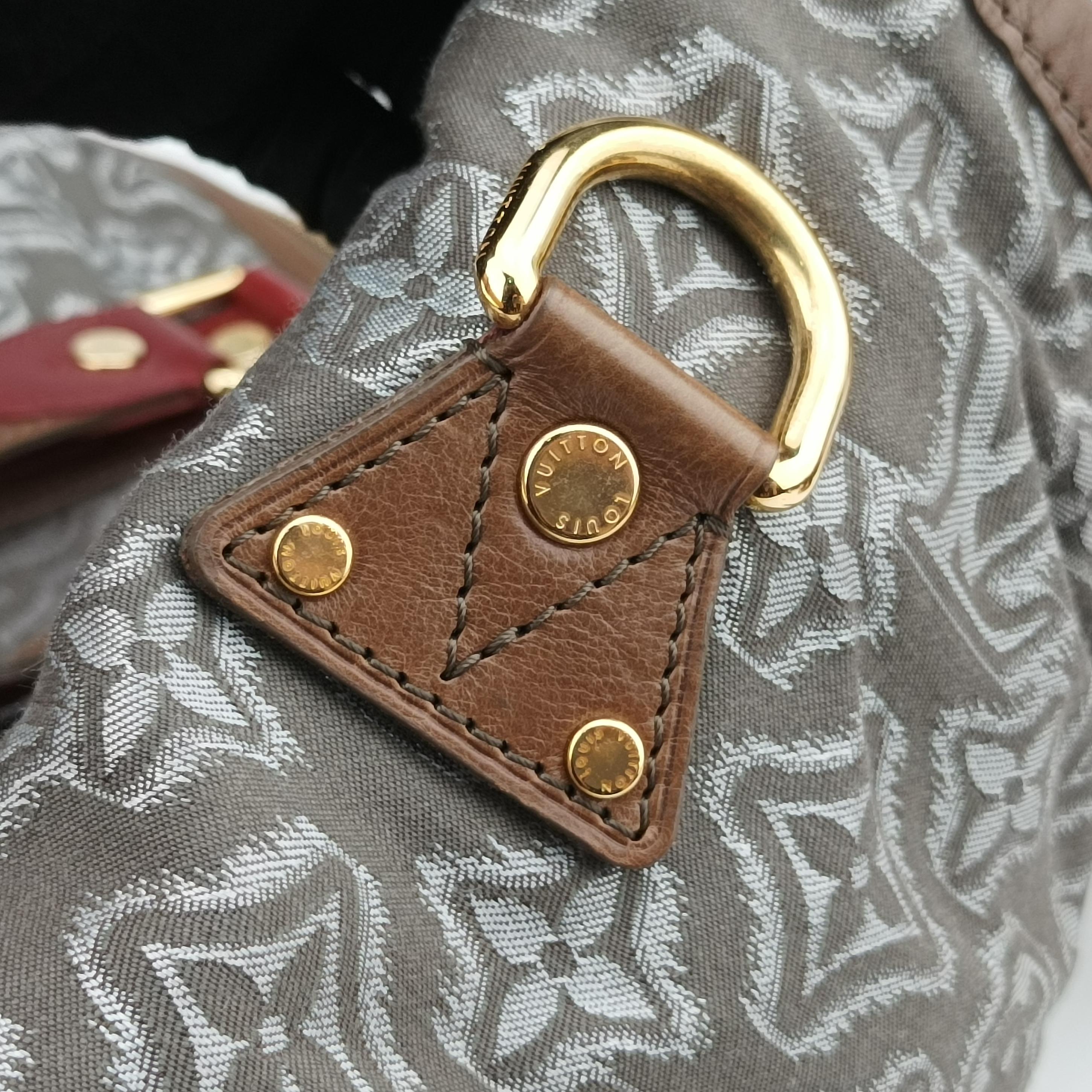 Vintage Louis Vuitton 2010 Pre-Fall Collection Aviator Brown × Gray Canvas x Leather M40385 shoulderbag | stylenewstar