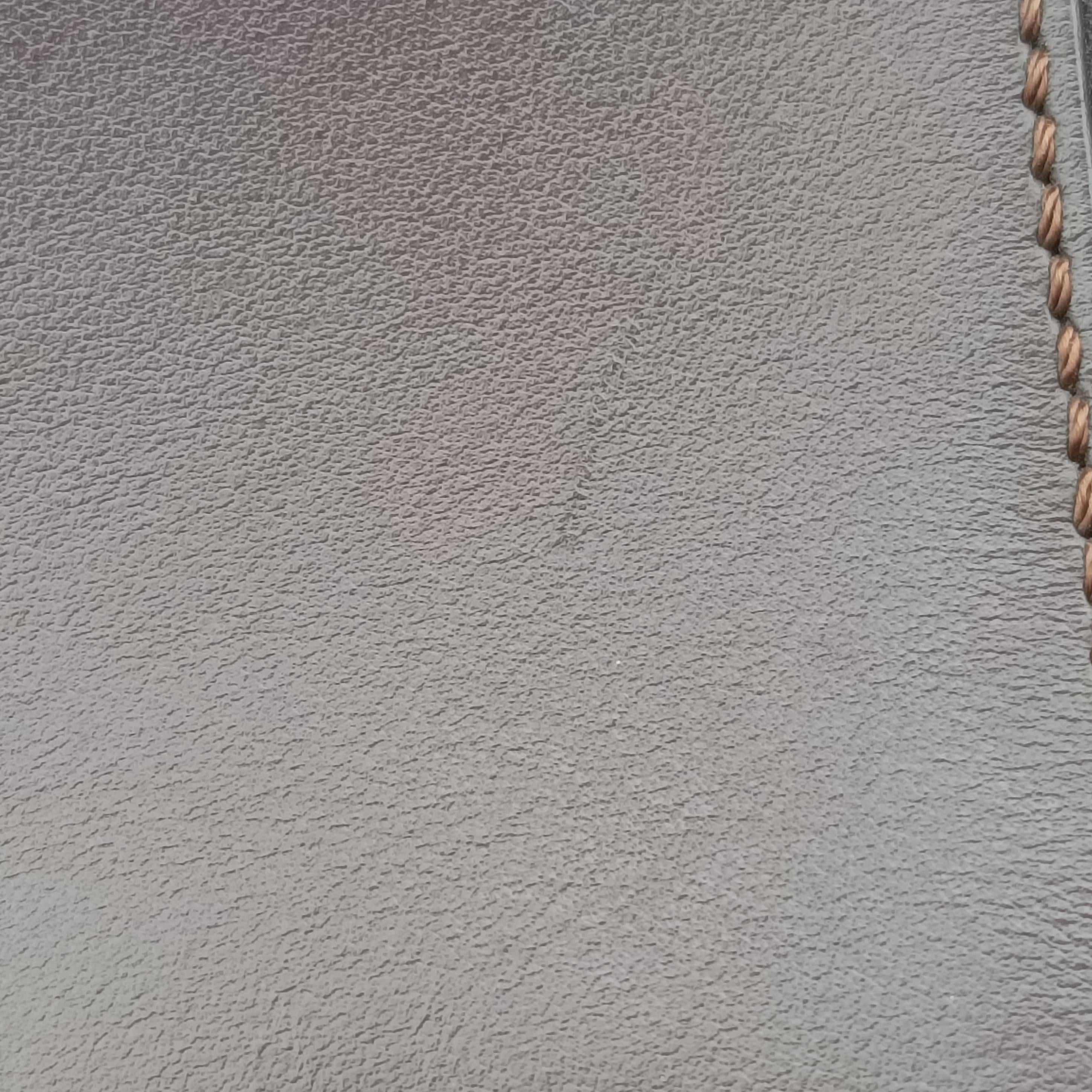 Pre-owned Fendi Dotcom Click Small Brown Leather 8BN299 shoulderbag | stylenewstar