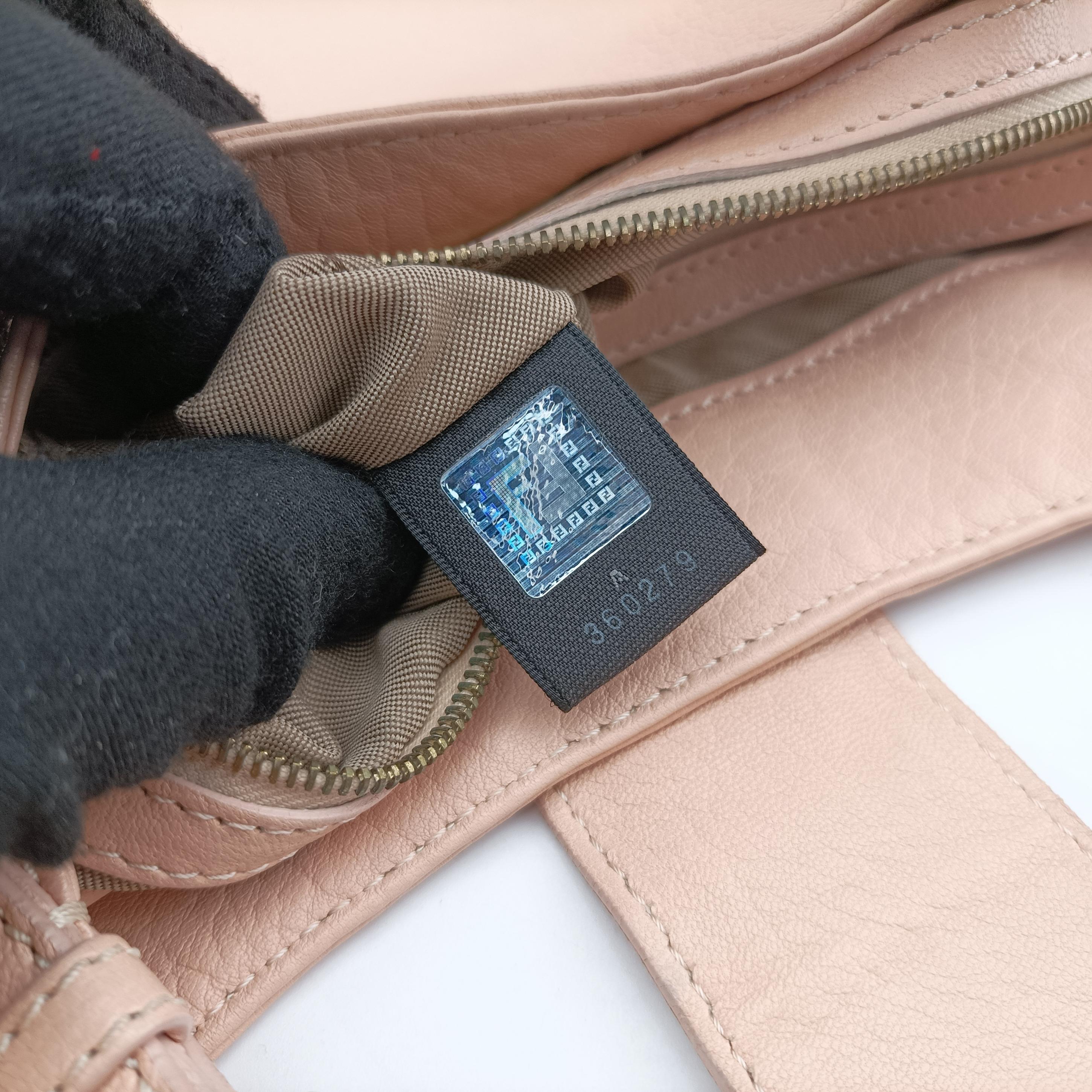 Pre-owned Fendi Mamma Baguette Pink Leather 8BR463 clutchbag | stylenewstar