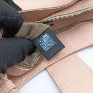 Pre-owned Fendi Mamma Baguette Pink Leather 8BR463 clutchbag | stylenewstar