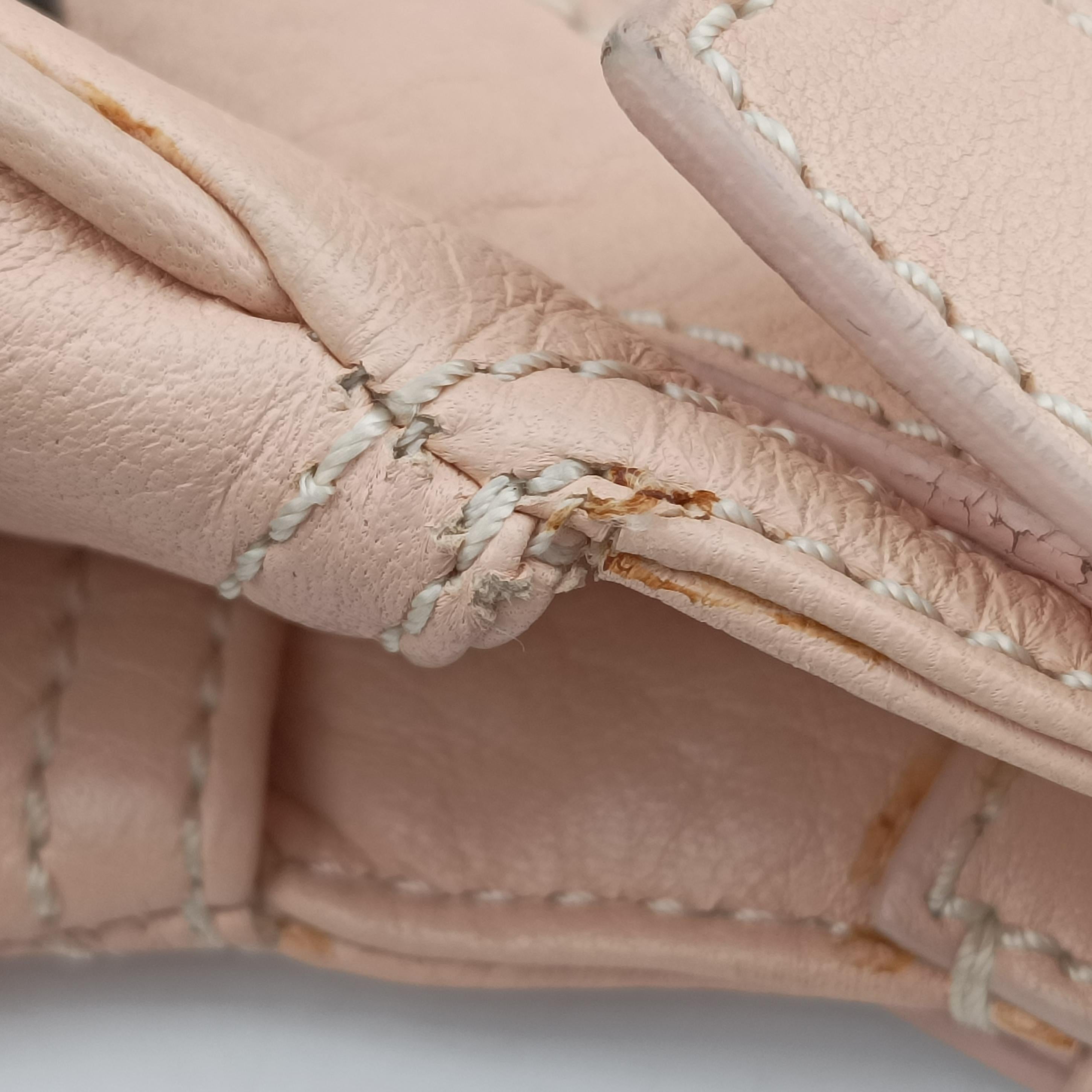 Pre-owned Fendi Mamma Baguette Pink Leather 8BR463 clutchbag | stylenewstar