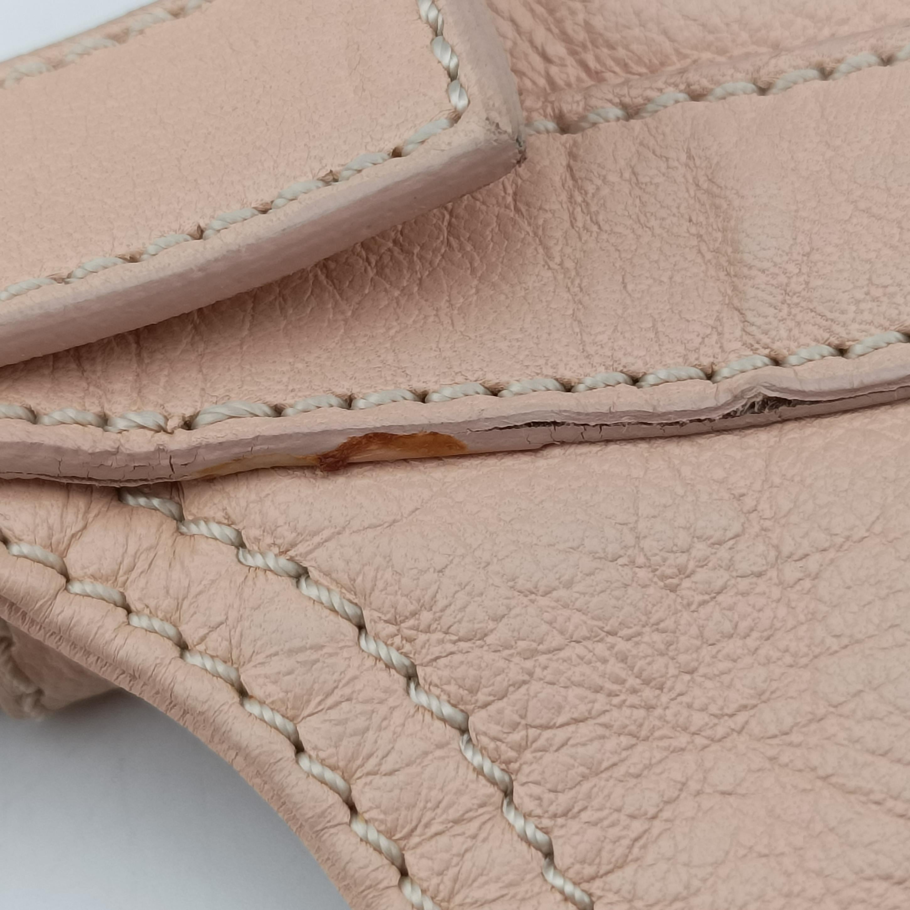 Pre-owned Fendi Mamma Baguette Pink Leather 8BR463 clutchbag | stylenewstar