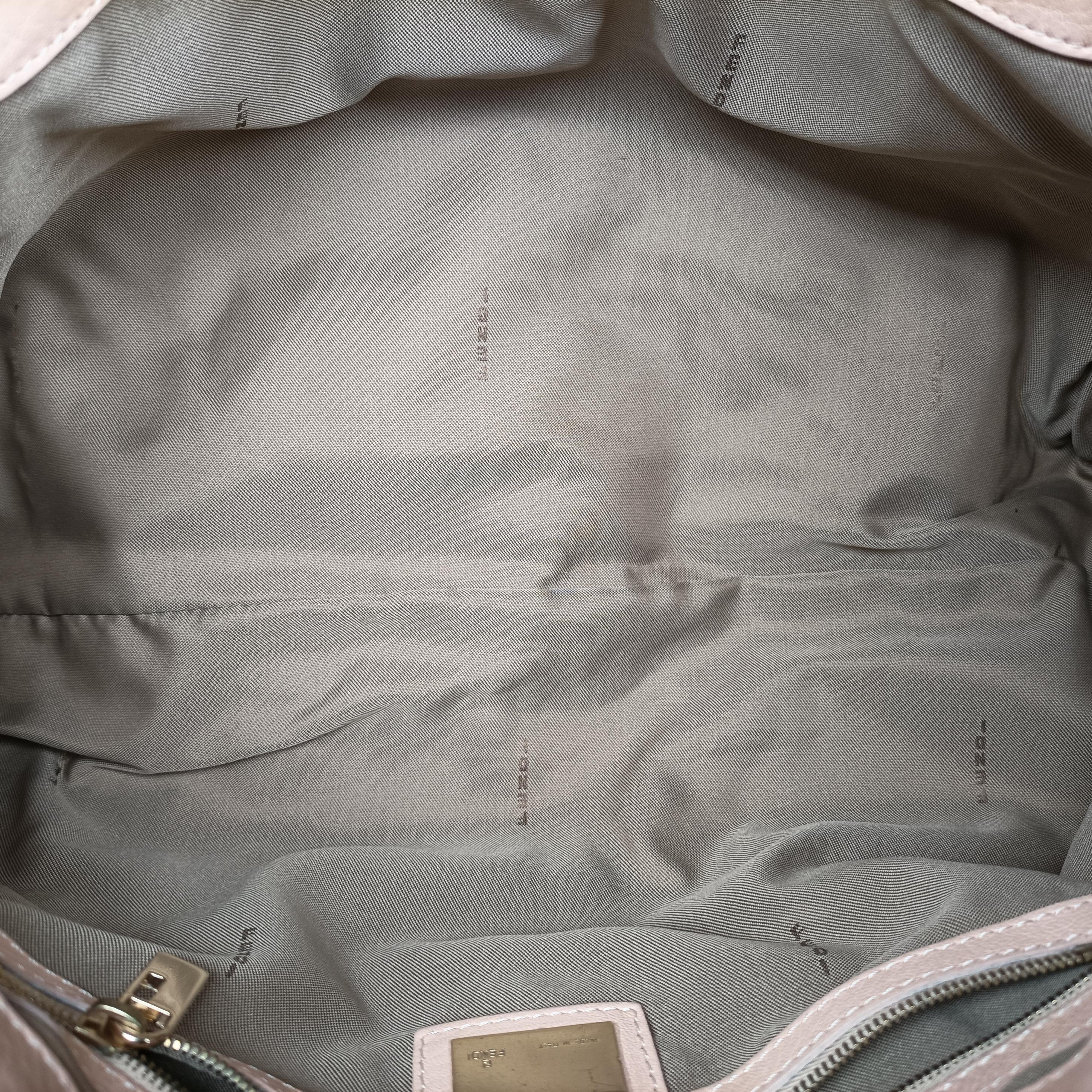 Pre-owned Fendi Mamma Baguette Pink Leather 8BR463 clutchbag | stylenewstar