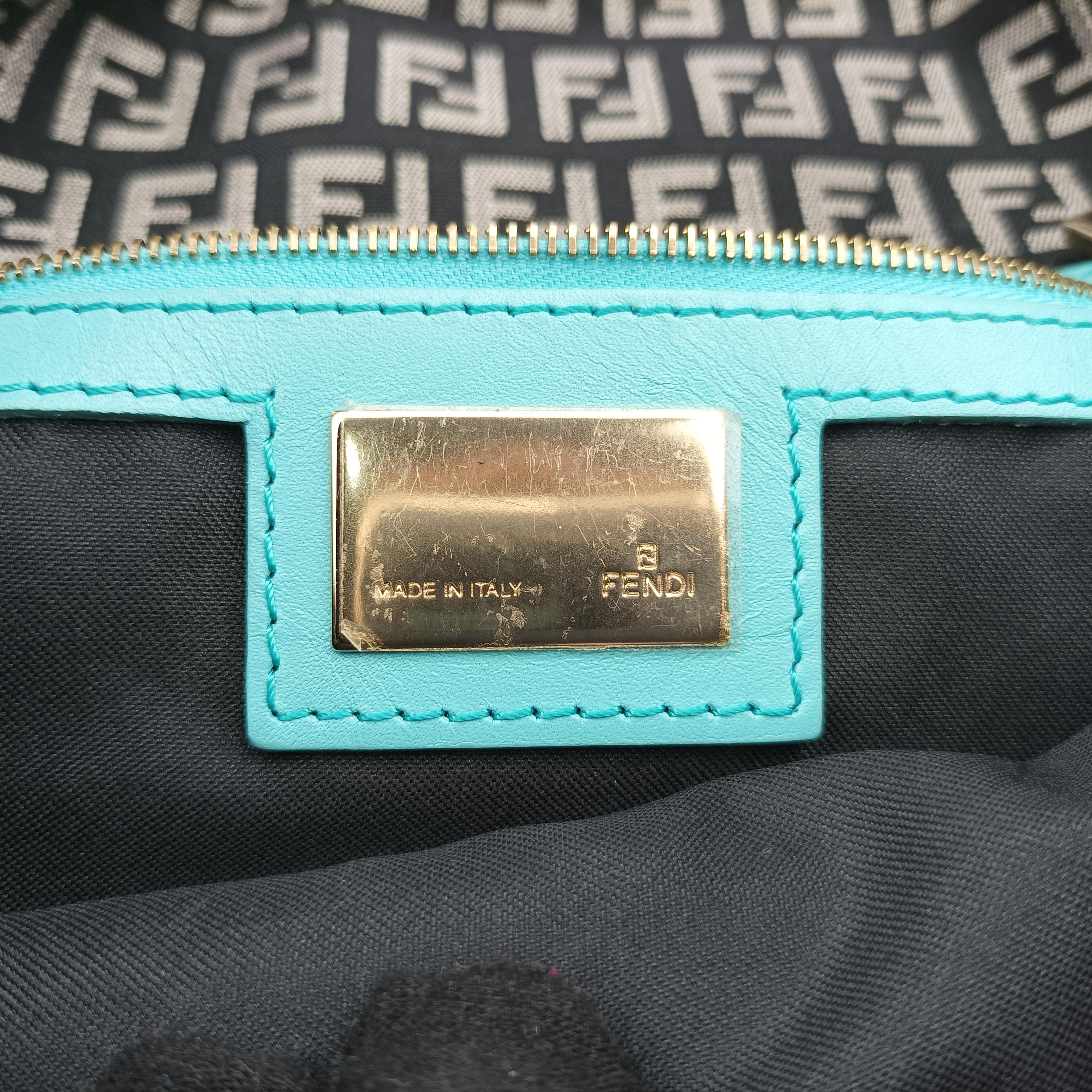 Pre-owned Fendi Mamma Baguette Beige×blue canvas×Leather 23908B shoulderbag | stylenewstar