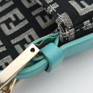 Pre-owned Fendi Mamma Baguette Beige×blue canvas×Leather 23908B shoulderbag | stylenewstar