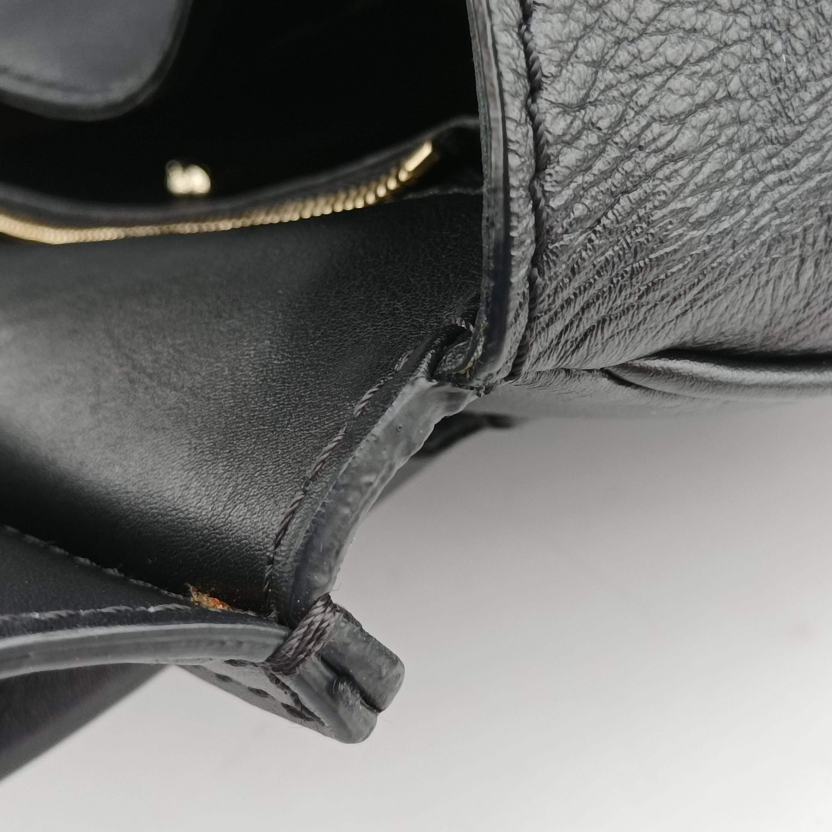 Pre-owned VERSACE Palazzo Empire Black Leather  shoulderbag | stylenewstar