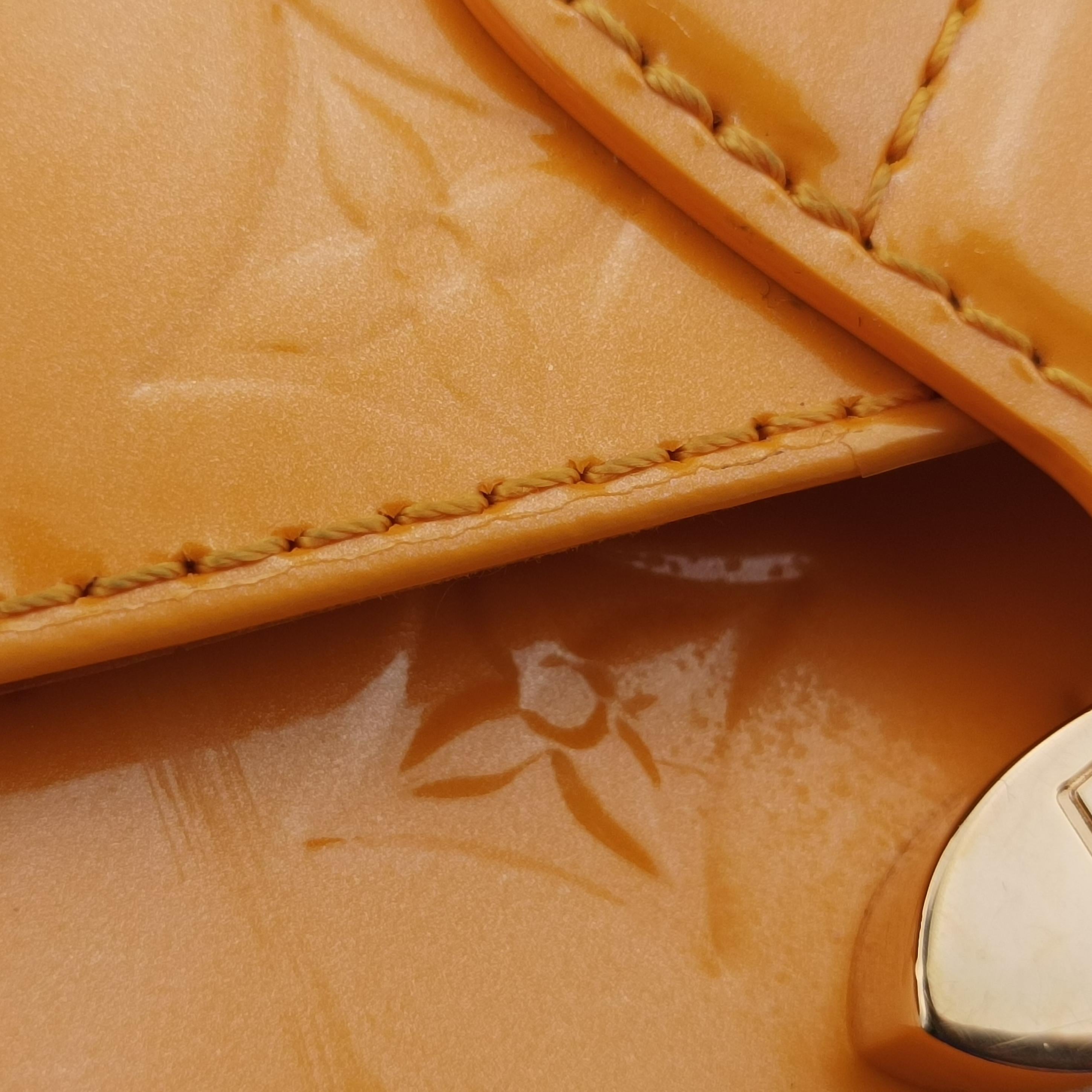 Pre-owned Louis Vuitton Bellflower PM Yellow Vernis M91731 shoulderbag | stylenewstar