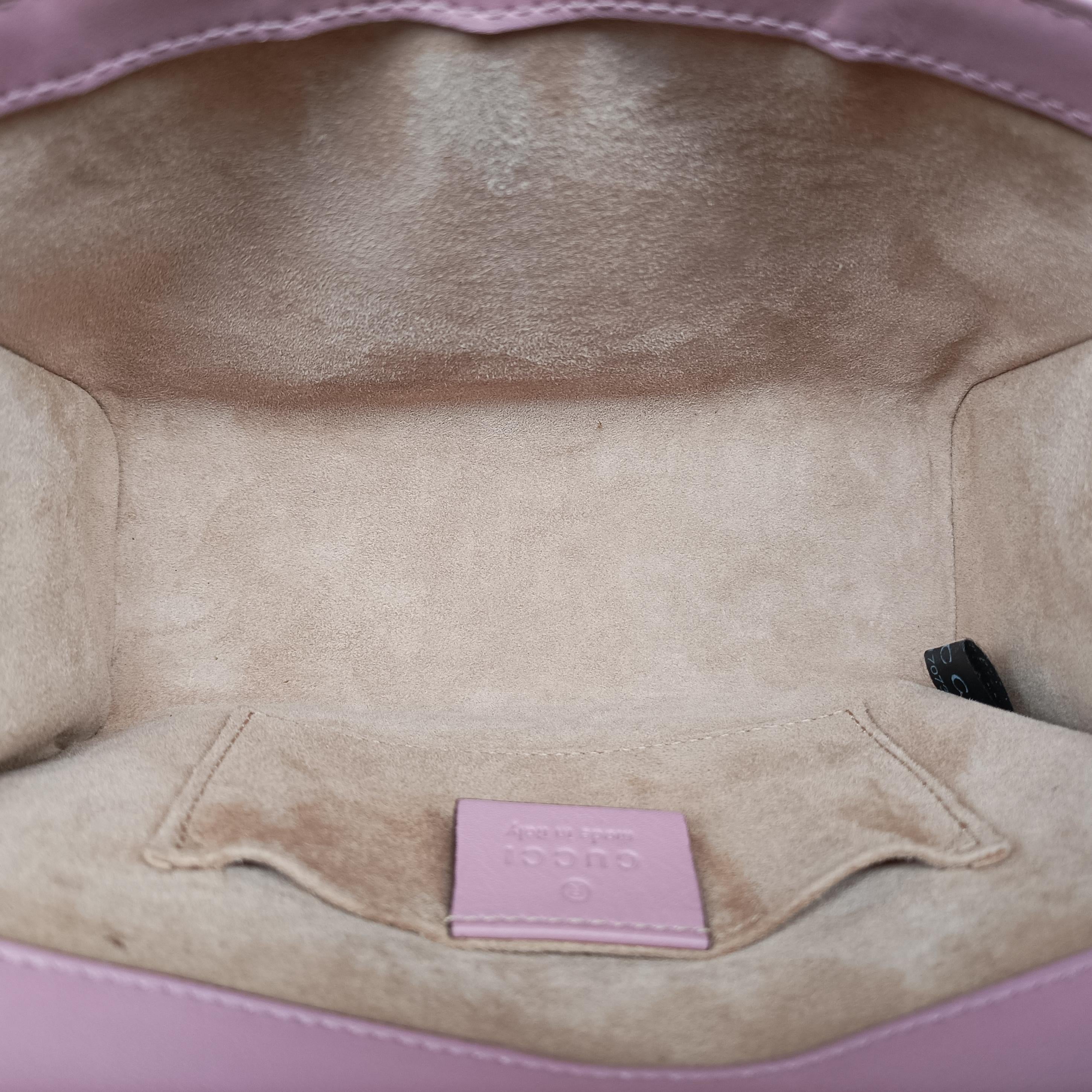 Vintage Gucci Padlock Pink Leather 432182 shoulderbag | stylenewstar