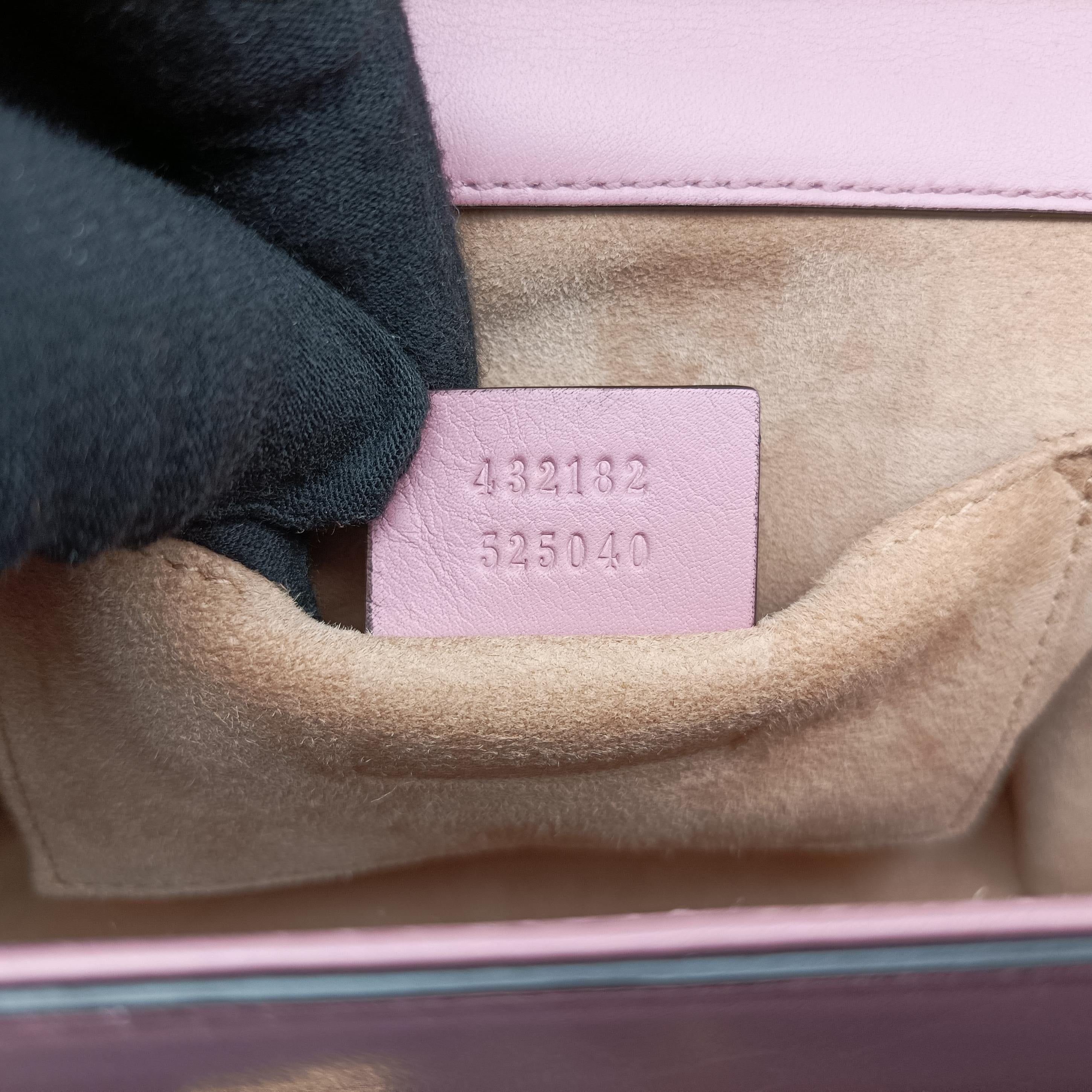 Vintage Gucci Padlock Pink Leather 432182 shoulderbag | stylenewstar