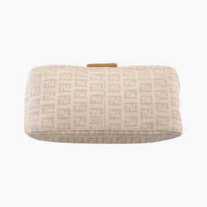 Pre-owned Fendi Baguette Beige Jacquard 8BR180 shoulderbag | stylenewstar