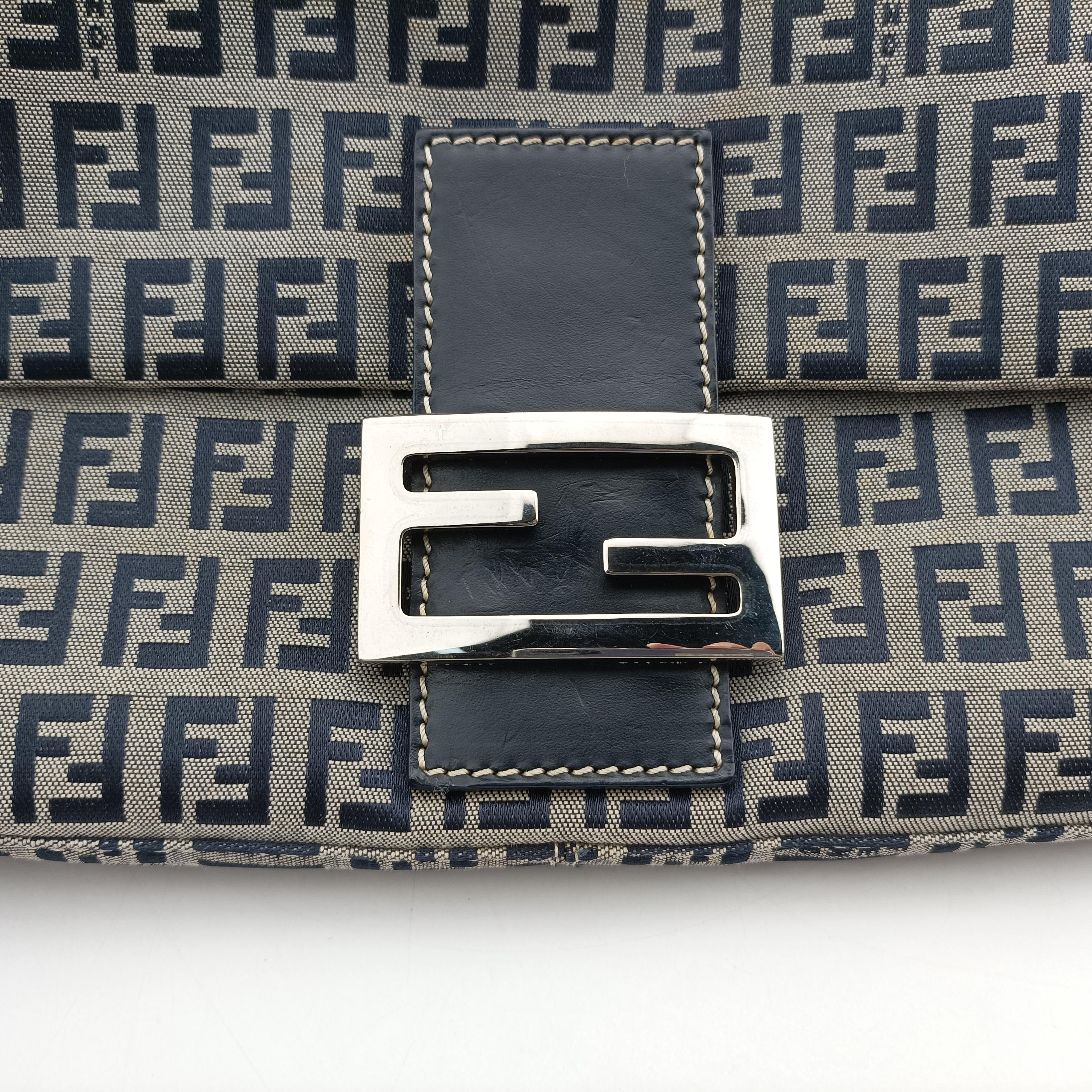 Secondhand Fendi Baguette Navy Jacquard 26424 shoulderbag | stylenewstar