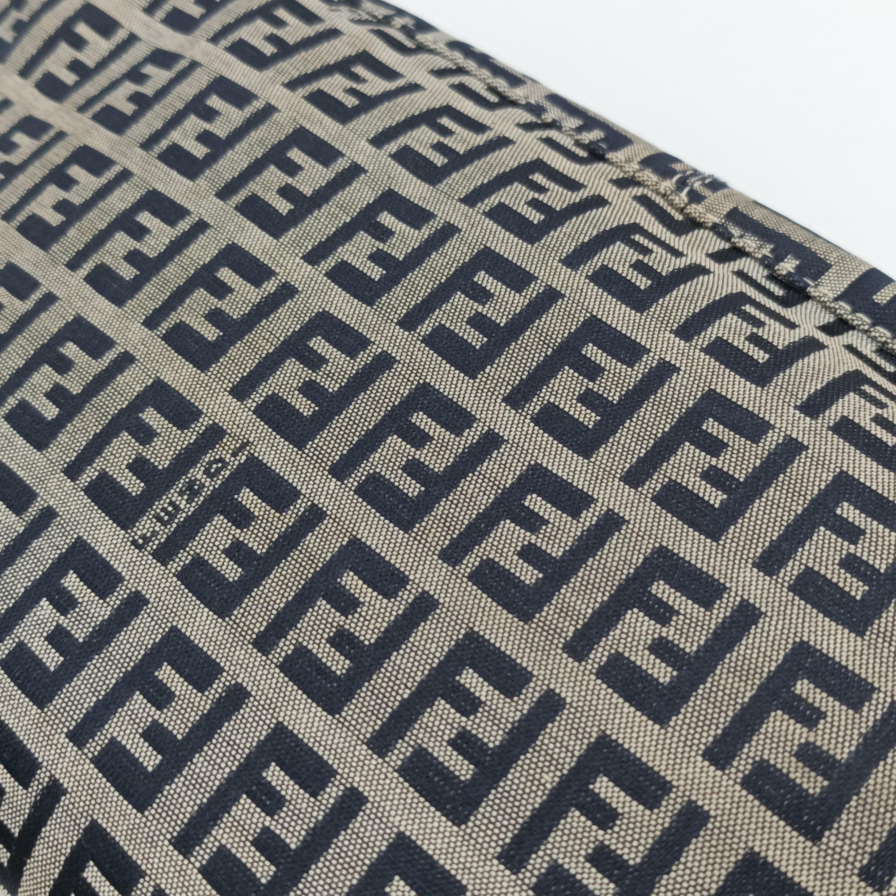 Secondhand Fendi Baguette Navy Jacquard 26424 shoulderbag | stylenewstar