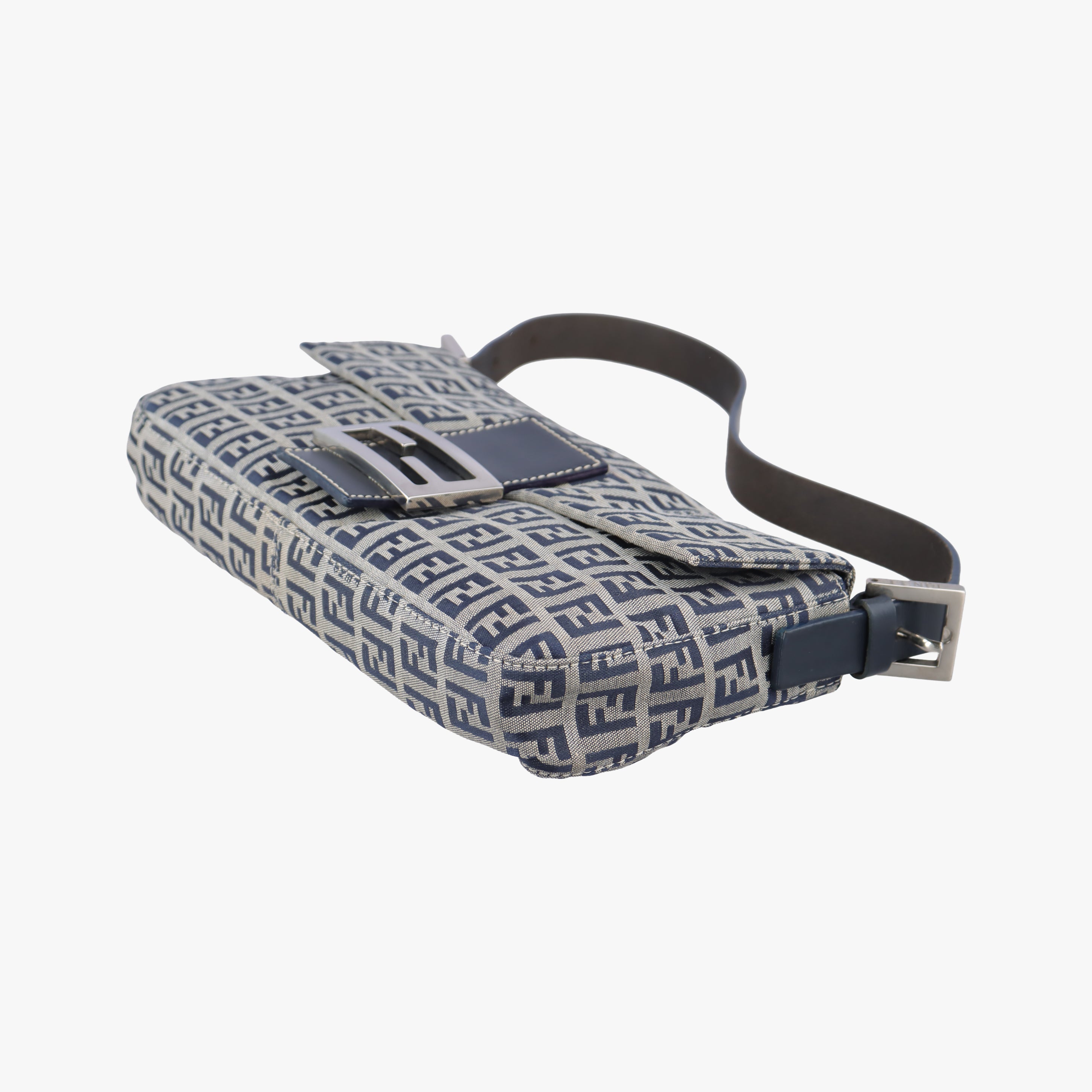 Secondhand Fendi Baguette Navy Jacquard 26424 shoulderbag | stylenewstar