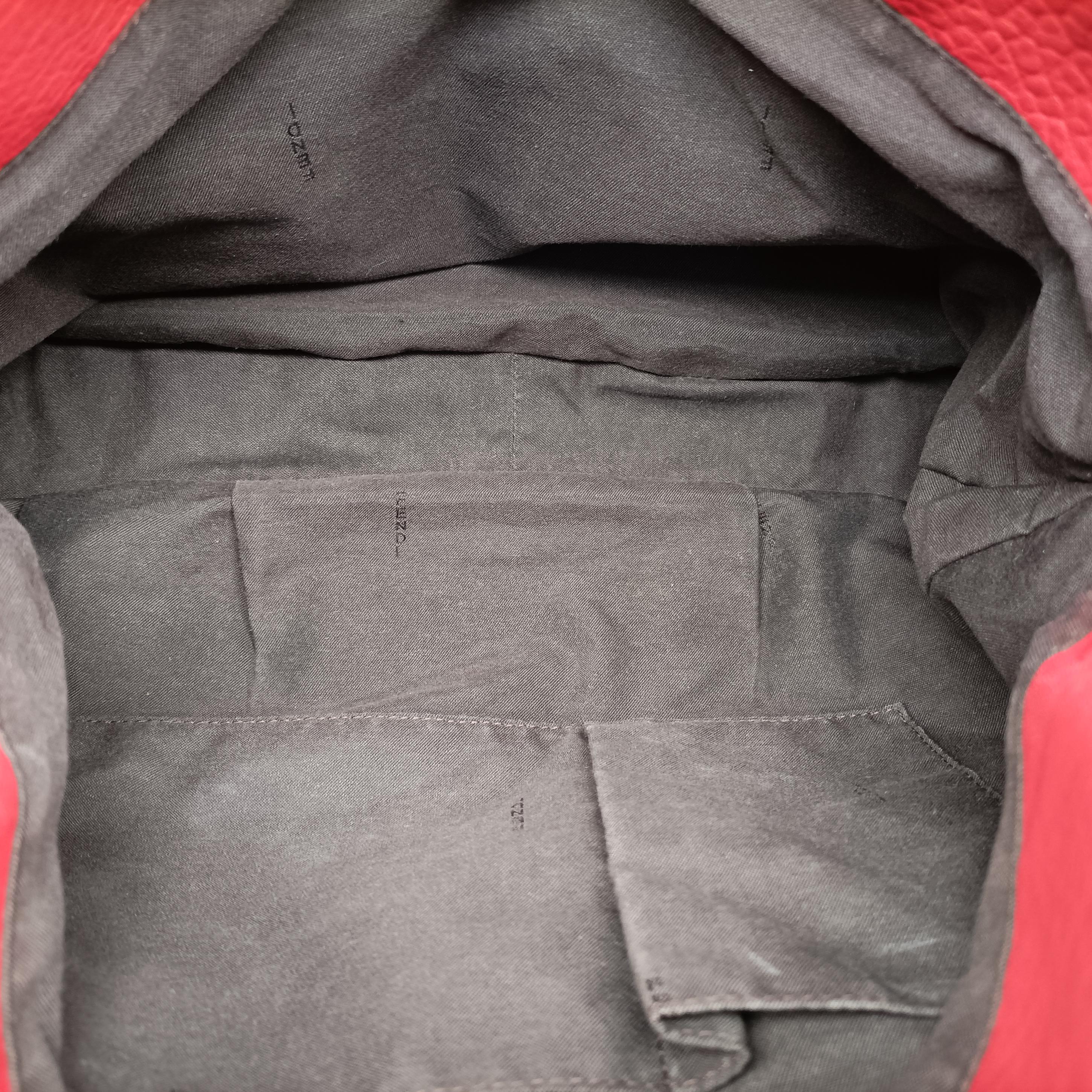 Pre-owned Fendi Mia Red Leather 8BR616 shoulderbag | stylenewstar