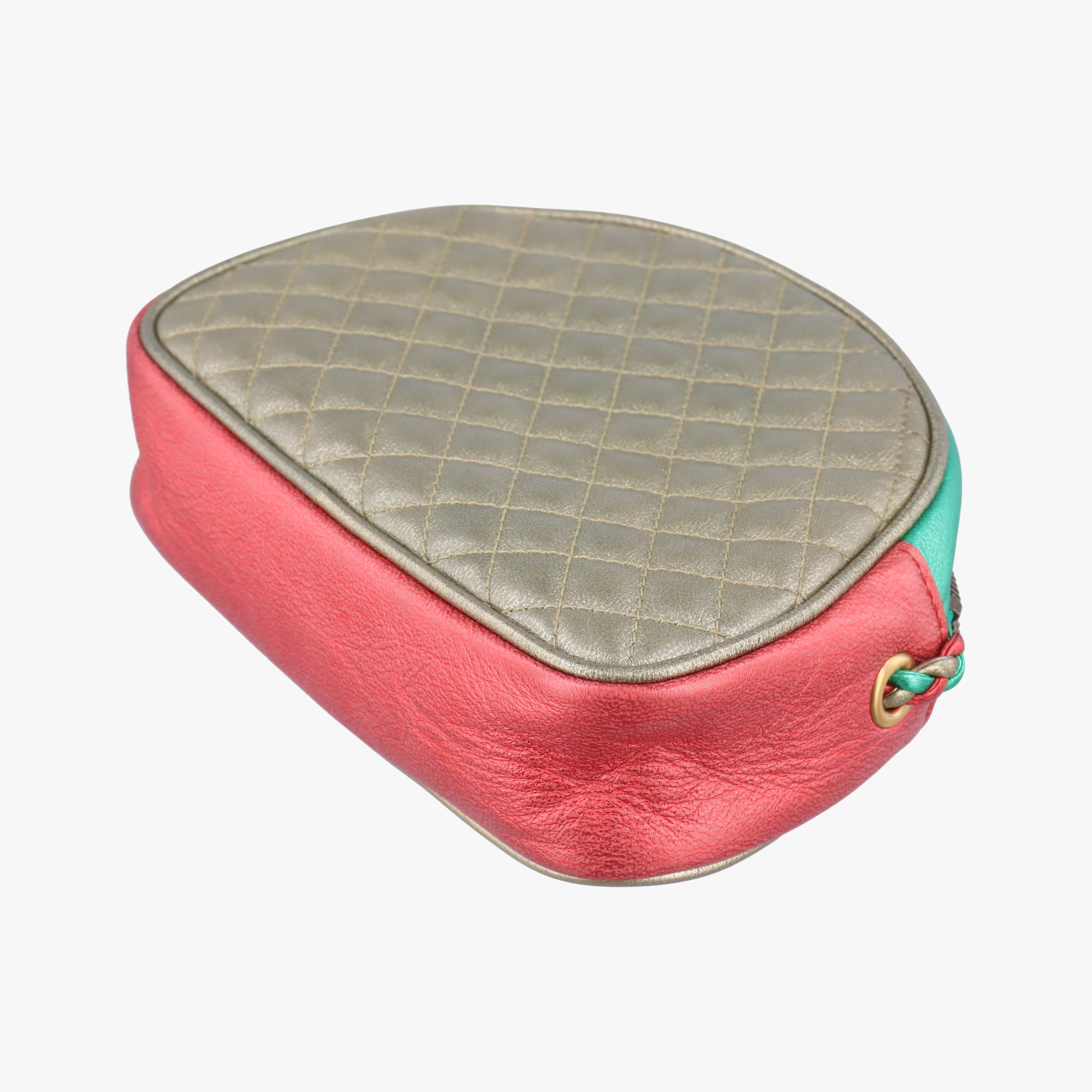 Vintage Gucci Laminate Red×Green Leather 534951 shoulderbag | stylenewstar