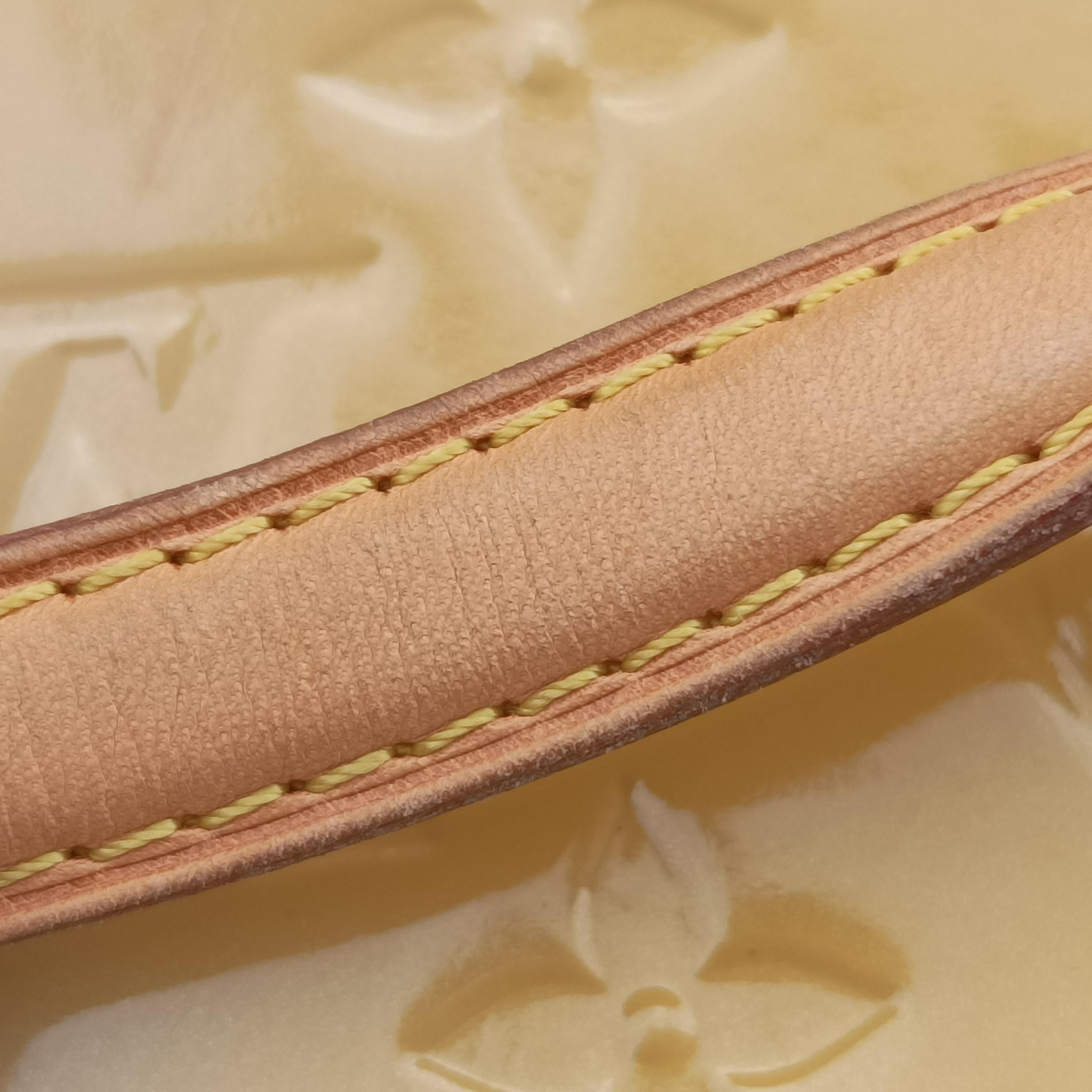 Pre-owned Louis Vuitton Bréa MM Dunne Vernis M90180 shoulderbag | stylenewstar