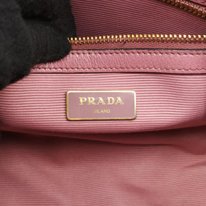 Pre-owned Prada Embossed LOGO Pink SAFFIANO Leather 1BA164 shoulderbag | stylenewstar