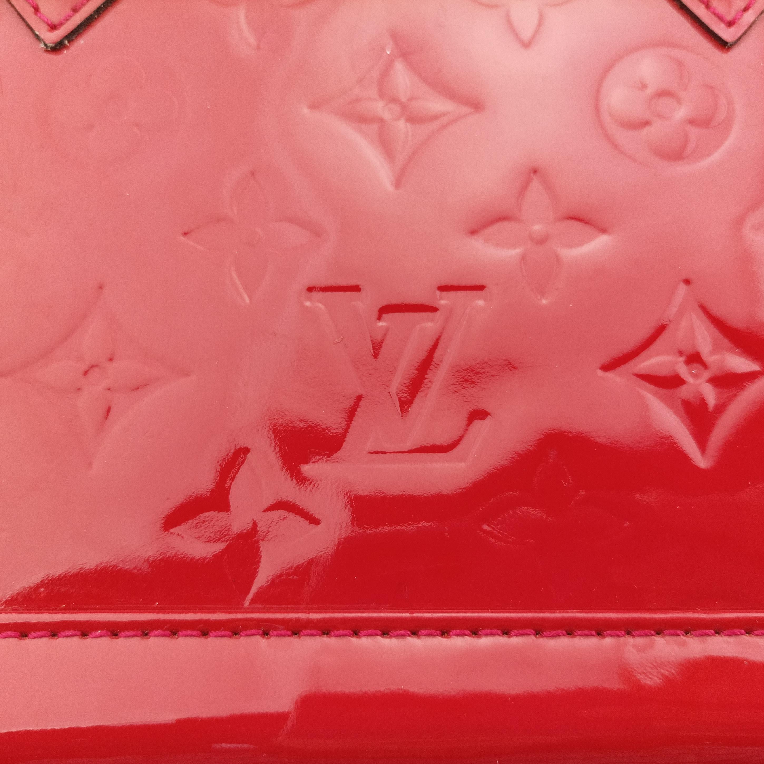 Vintage Louis Vuitton Alma BB pomme d'amour Vernis M91606 shoulderbag | stylenewstar