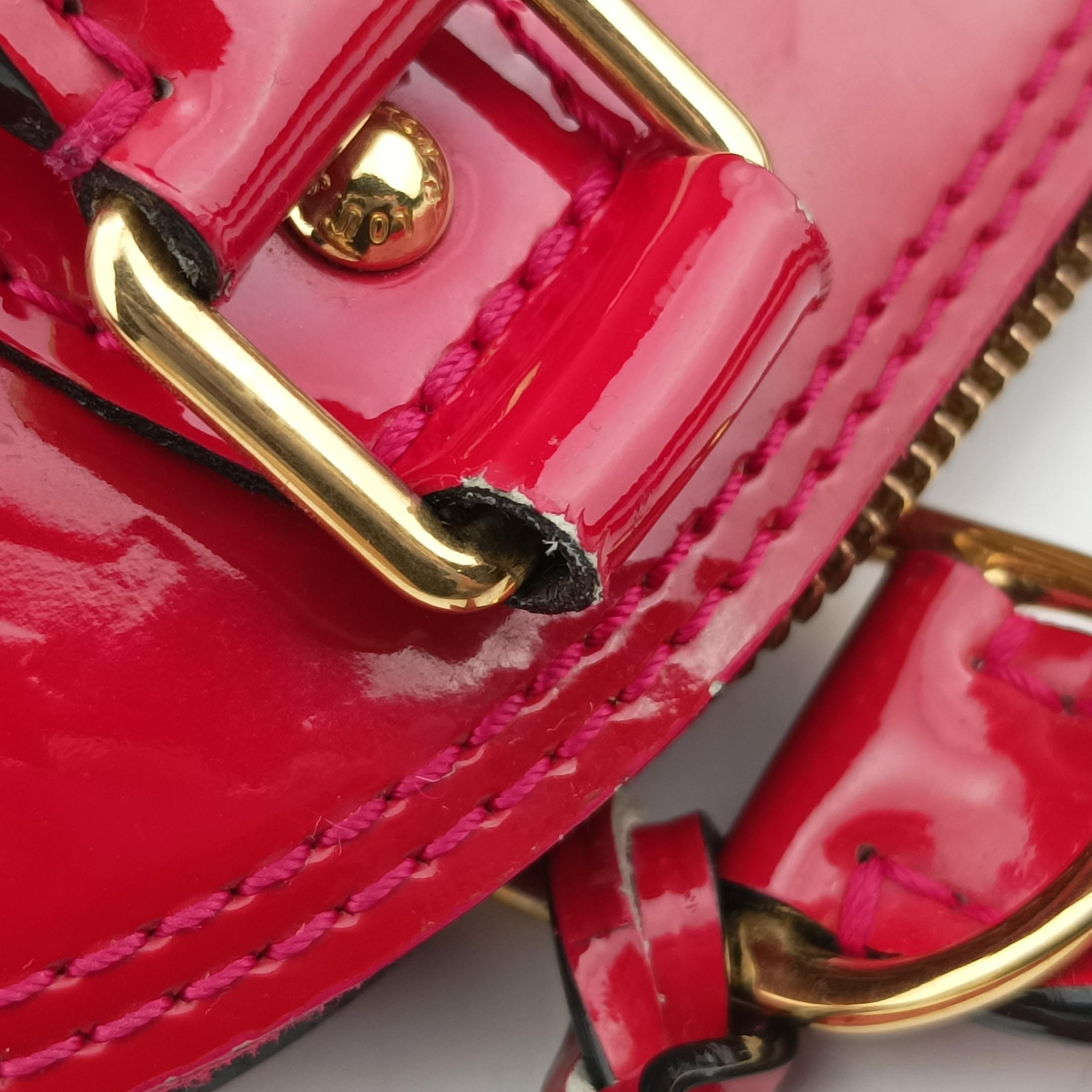 Vintage Louis Vuitton Alma BB pomme d'amour Vernis M91606 shoulderbag | stylenewstar