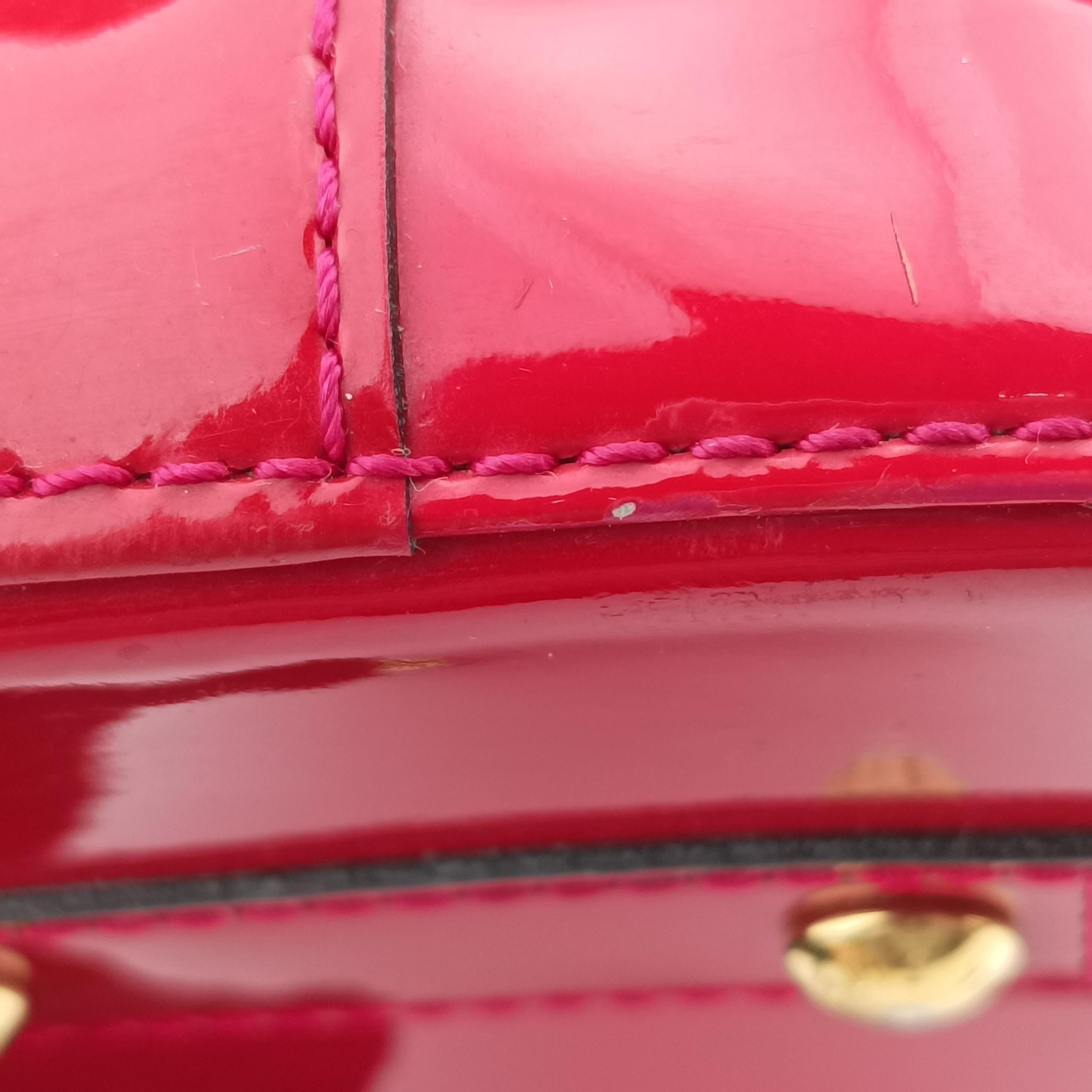 Vintage Louis Vuitton Alma BB pomme d'amour Vernis M91606 shoulderbag | stylenewstar