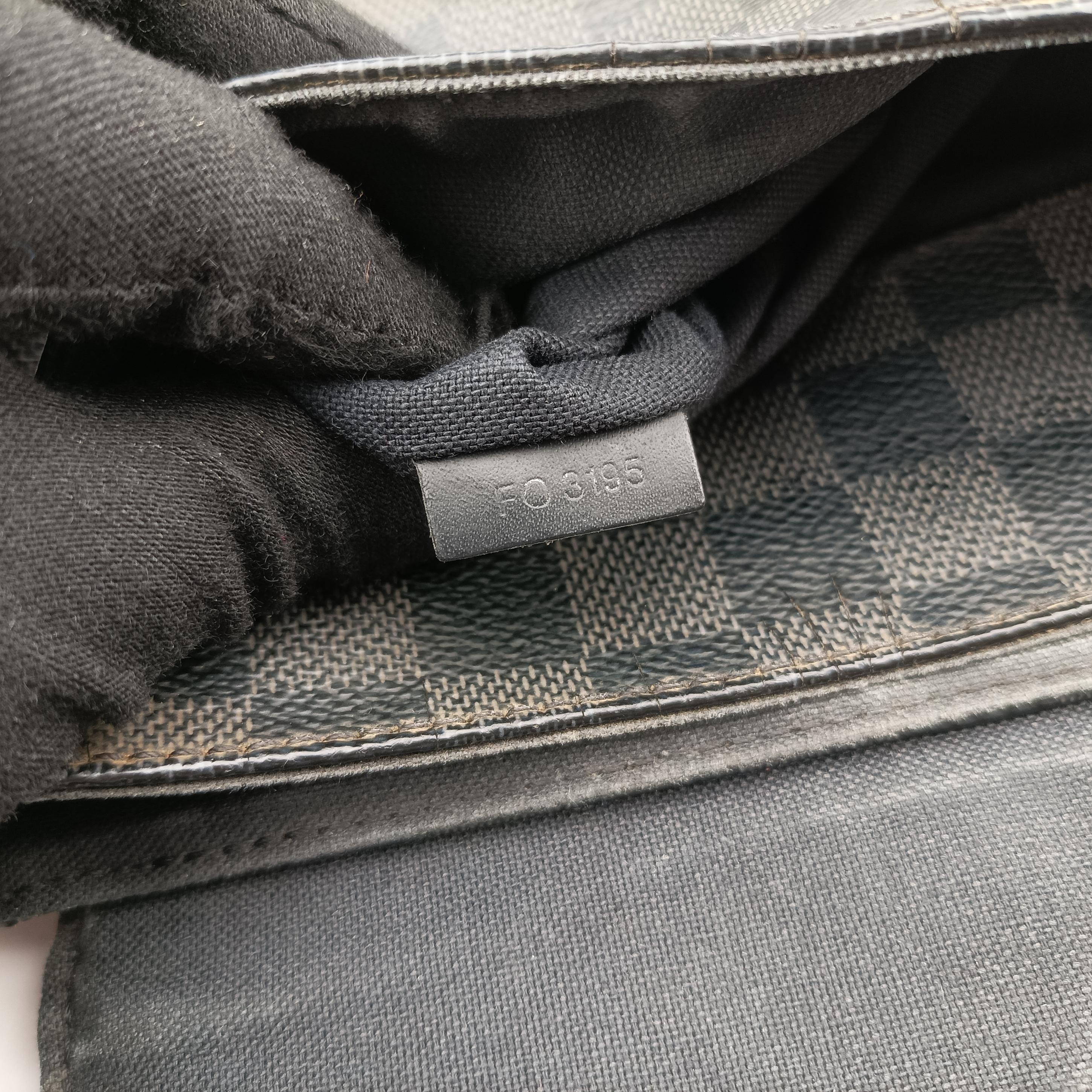 Pre-owned Louis Vuitton DANIEL MM Noir Damier GRAPHITE N41260 shoulderbag | stylenewstar