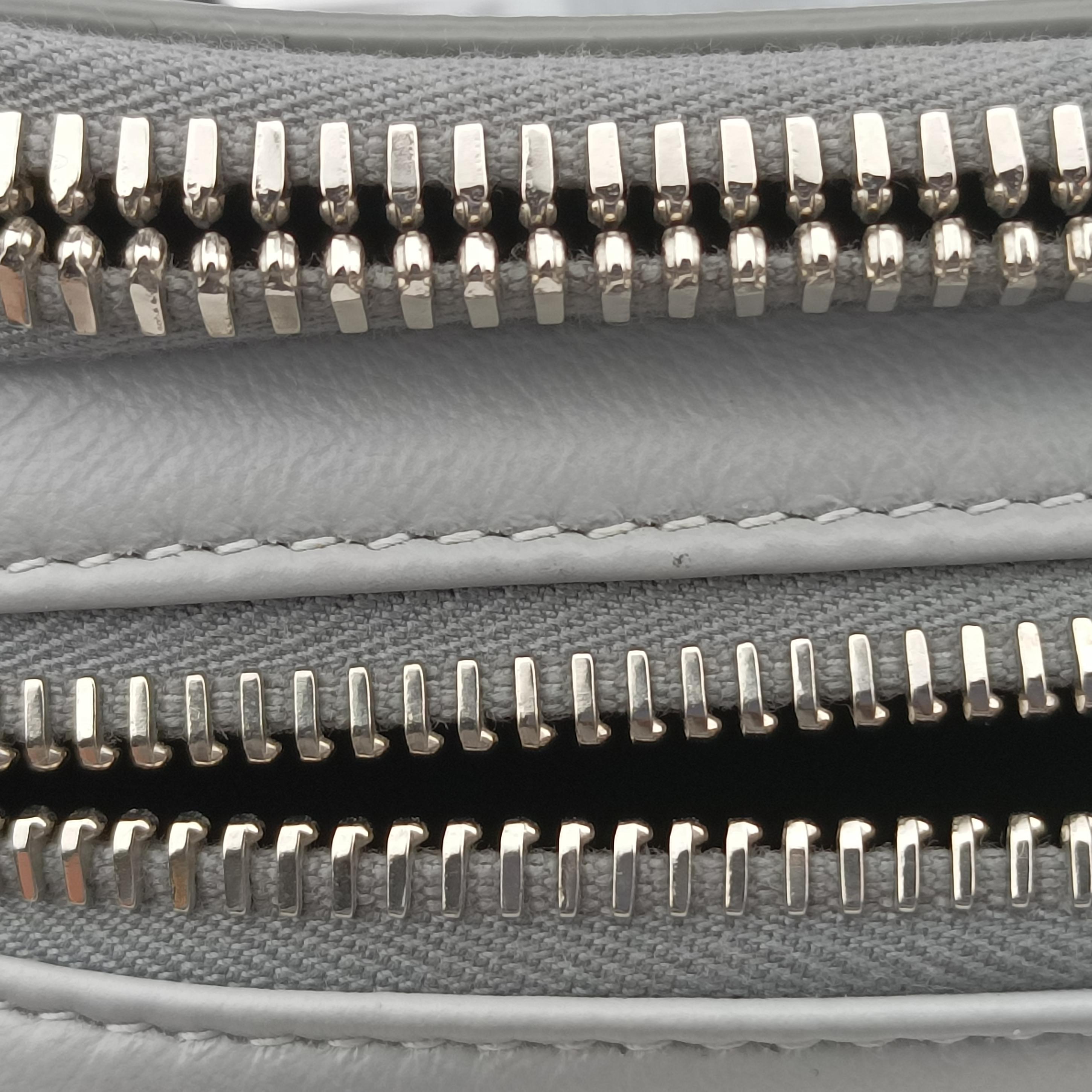 Secondhand Christian Dior messenger pouch Gray×Multicolour Leather  shoulderbag | stylenewstar