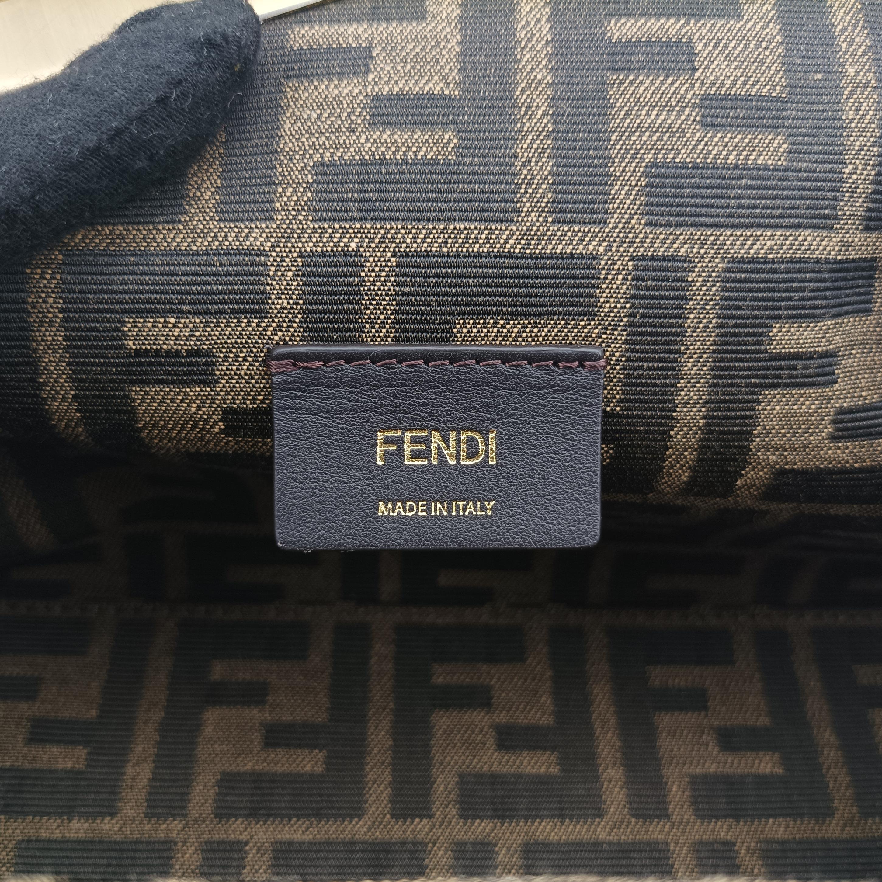 Pre-owned Fendi First small Brown Leather 8BP129 shoulderbag | stylenewstar